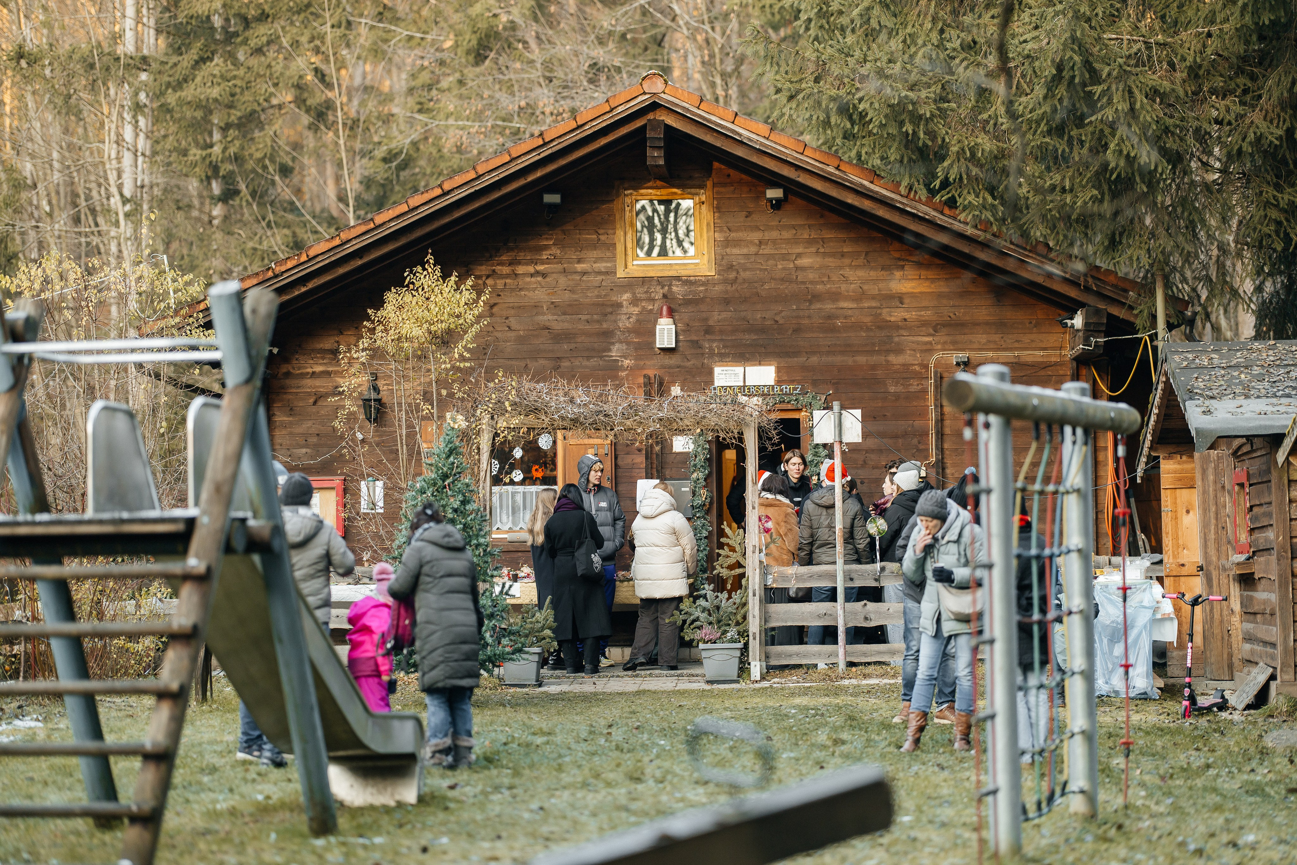 Das Weihnachtsfest. Весільний та репортажний фотограф у Мюнхені, Баваріі та по всій Німеччині – LORAN Media