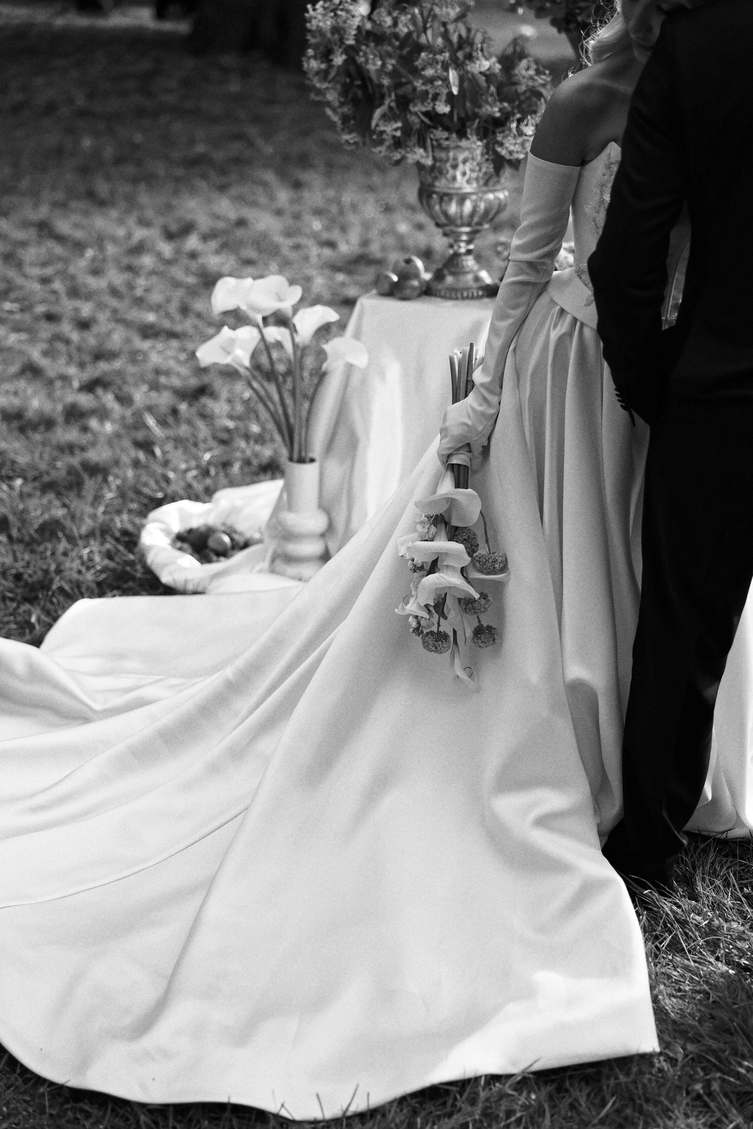 Elegante Schloss-Hochzeit. Свадебный и репортажный фотограф в Мюнхене, Регенсбурге, Баварии и по всей Германии — LORAN MEDIA