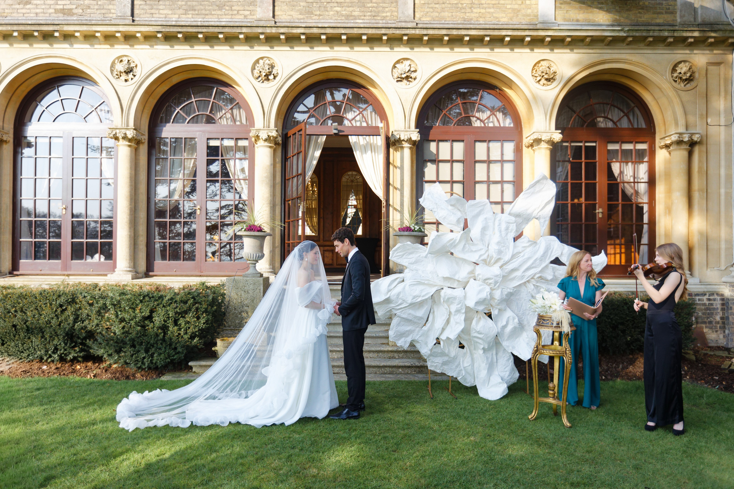 Elegante Hochzeit Abigail und Gavin. Hochzeits- und Reportagefotograf in München, Bayern, Deutschland. LORAN MEDIA