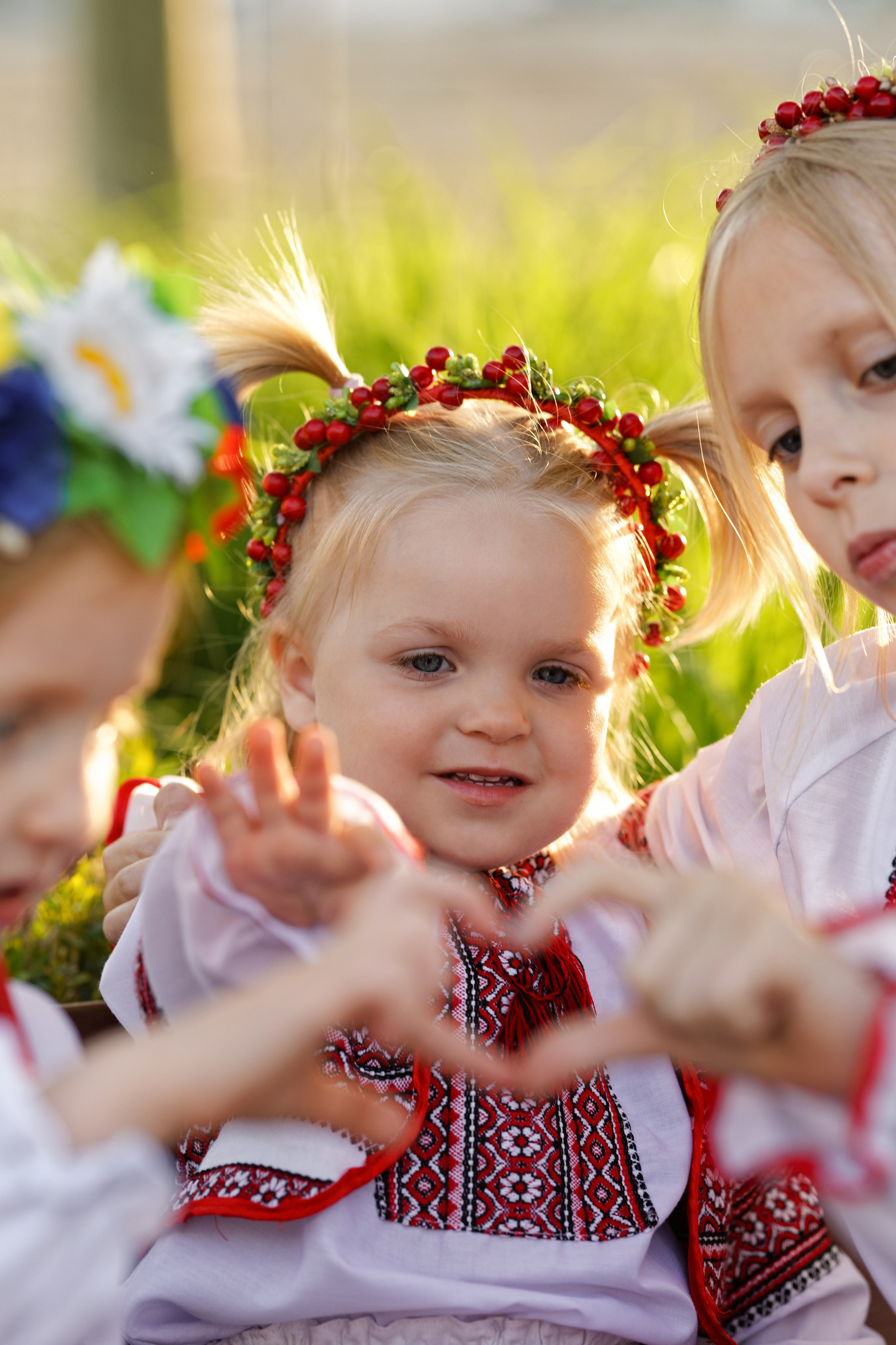 Lachen & Liebe. Wedding and reportage photographer in Munich, Regensburg, Bavaria & all across Germany — LORAN Media