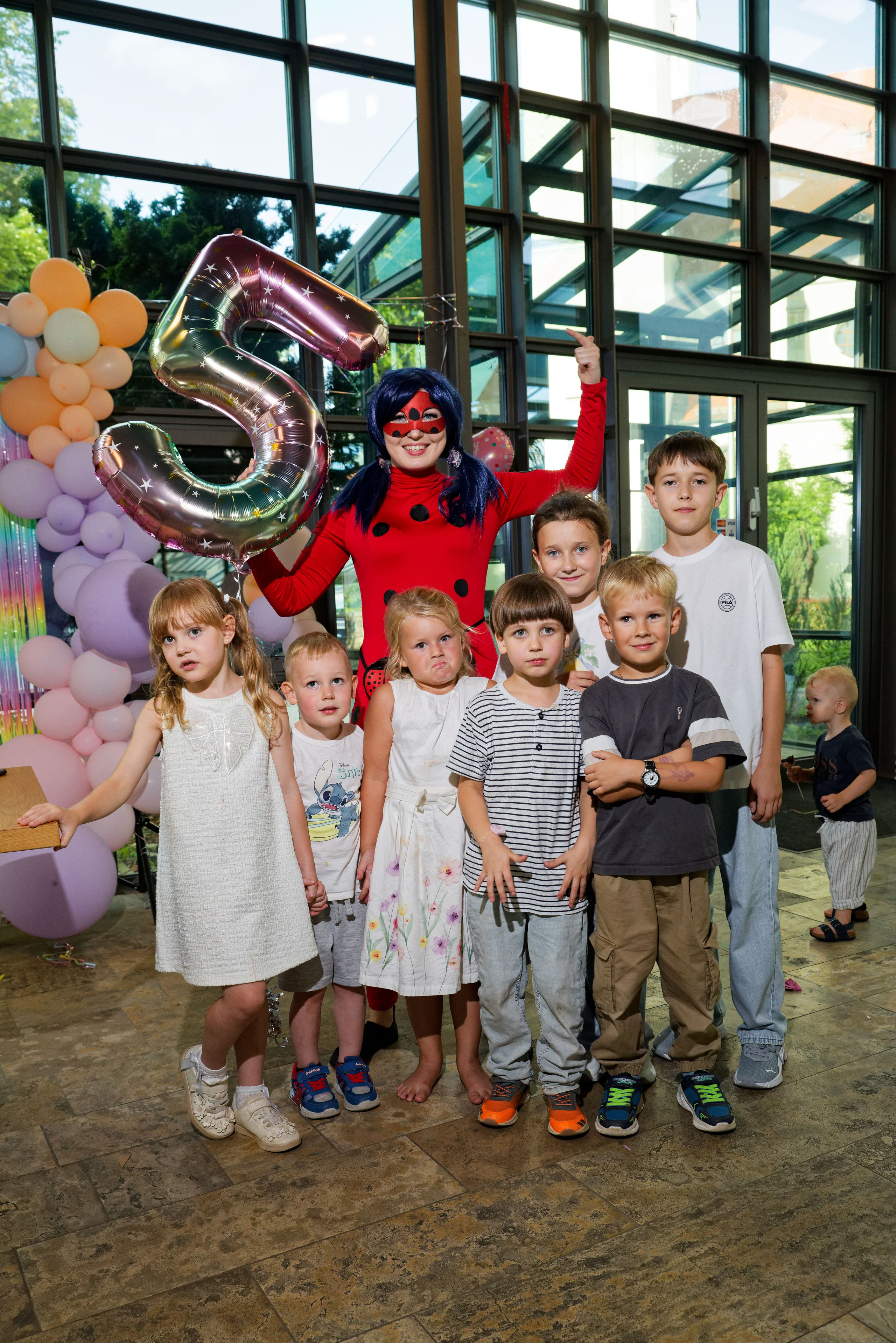 Olivias Geburtstag. Wedding and reportage photographer in Munich, Regensburg, Bavaria & all across Germany — LORAN Media