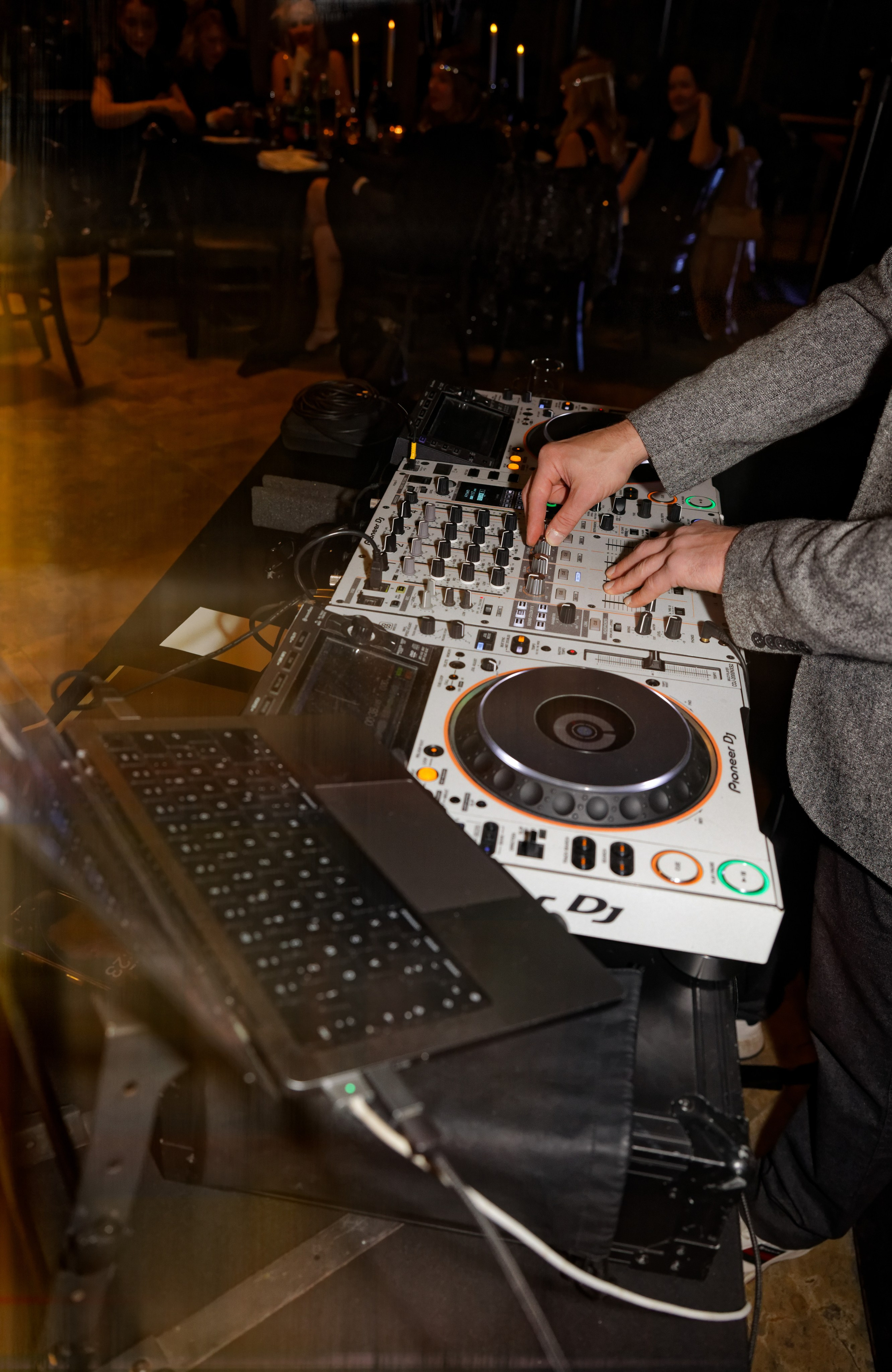 Gatsby-Party. Olala. 24.10. Hochzeits- und Reportagefotograf in München, Bayern, Deutschland. LORAN MEDIA