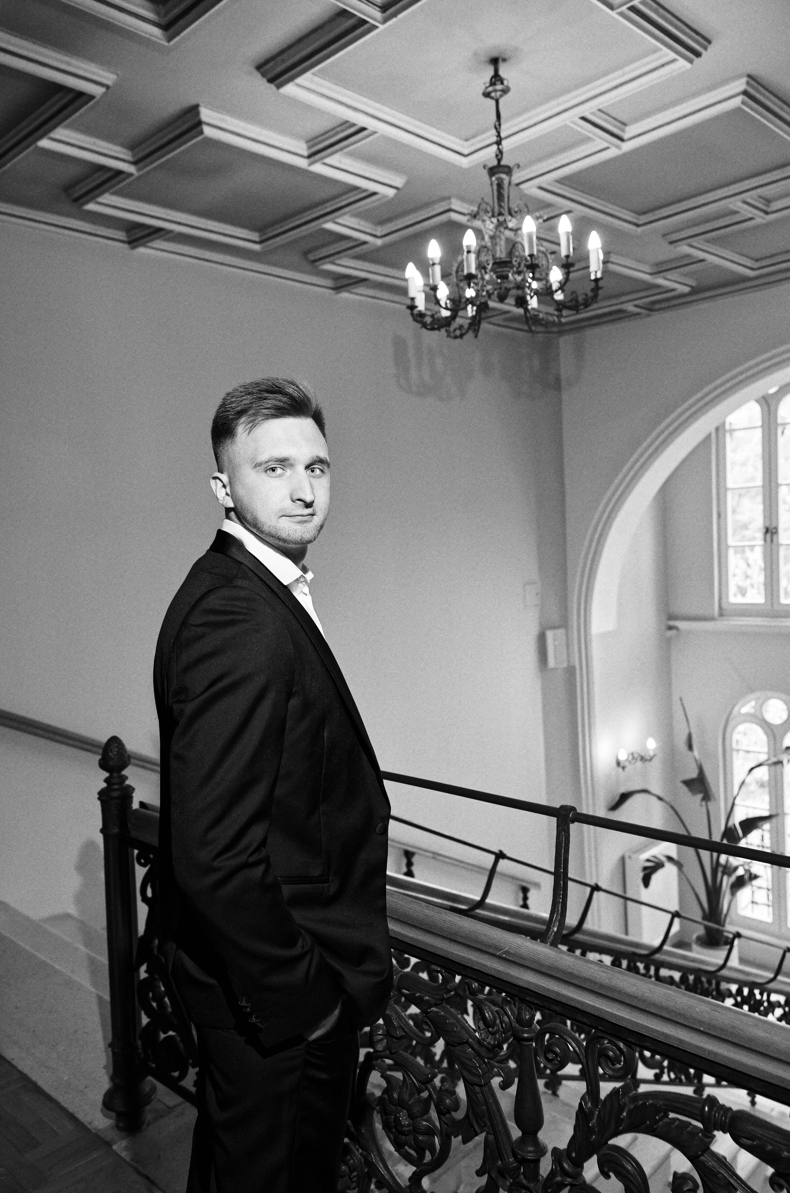 Elegante Schloss-Hochzeit. Свадебный и репортажный фотограф в Мюнхене, Регенсбурге, Баварии и по всей Германии — LORAN MEDIA