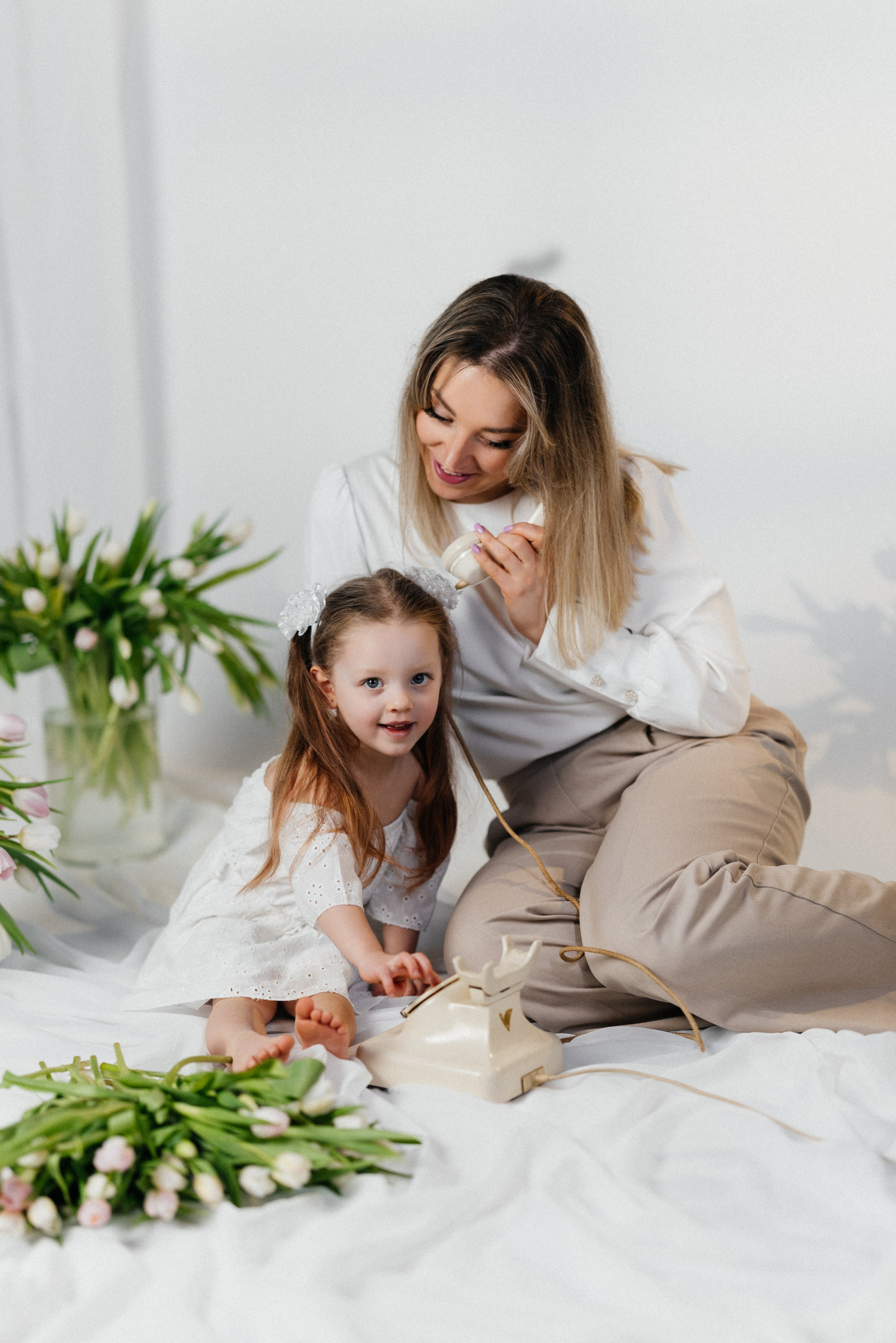 Sofia und Alina. Hochzeits- und Reportagefotograf in München, Bayern, Deutschland. LORAN MEDIA