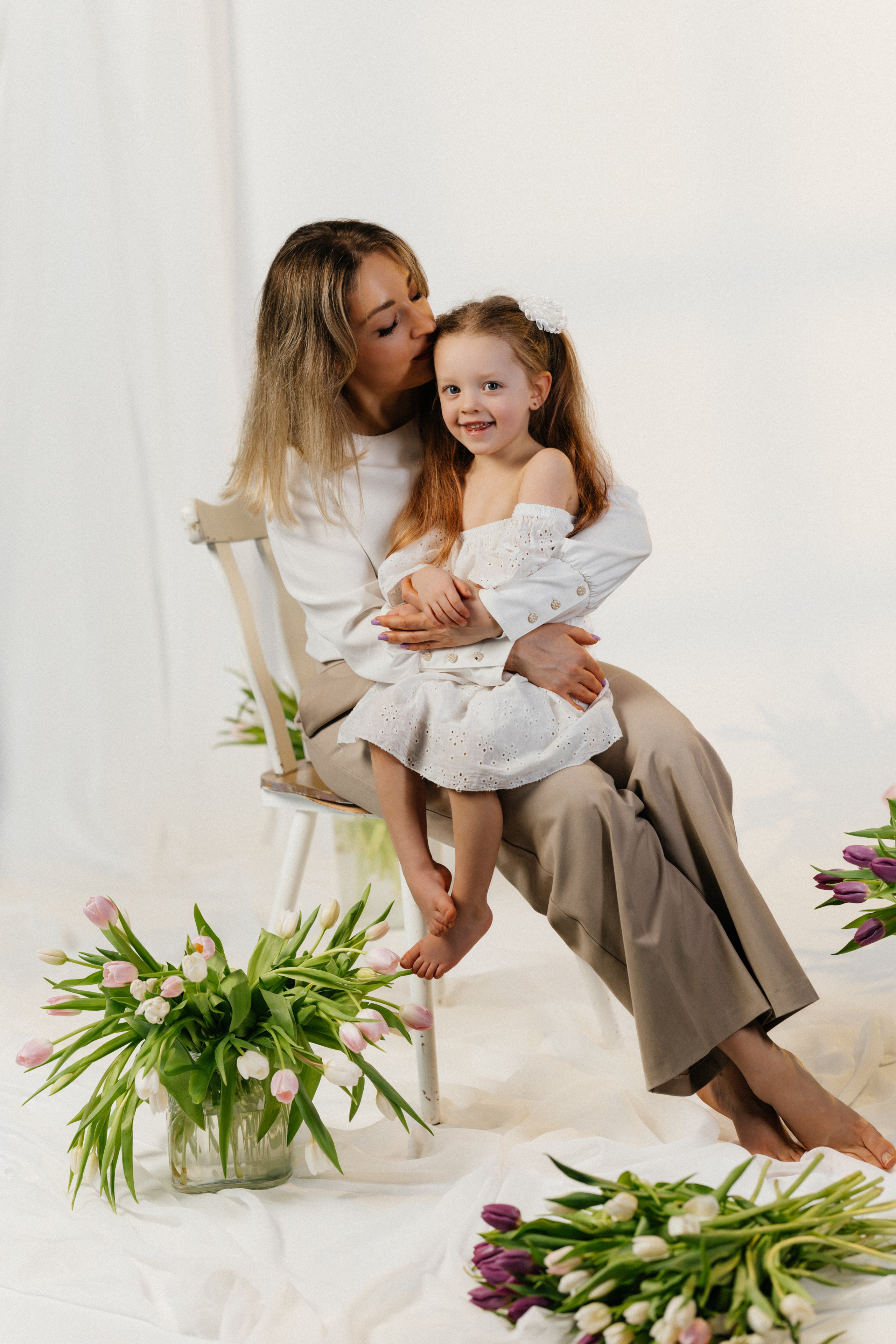 Sofia und Alina. Hochzeits- und Reportagefotograf in München, Bayern, Deutschland. LORAN MEDIA