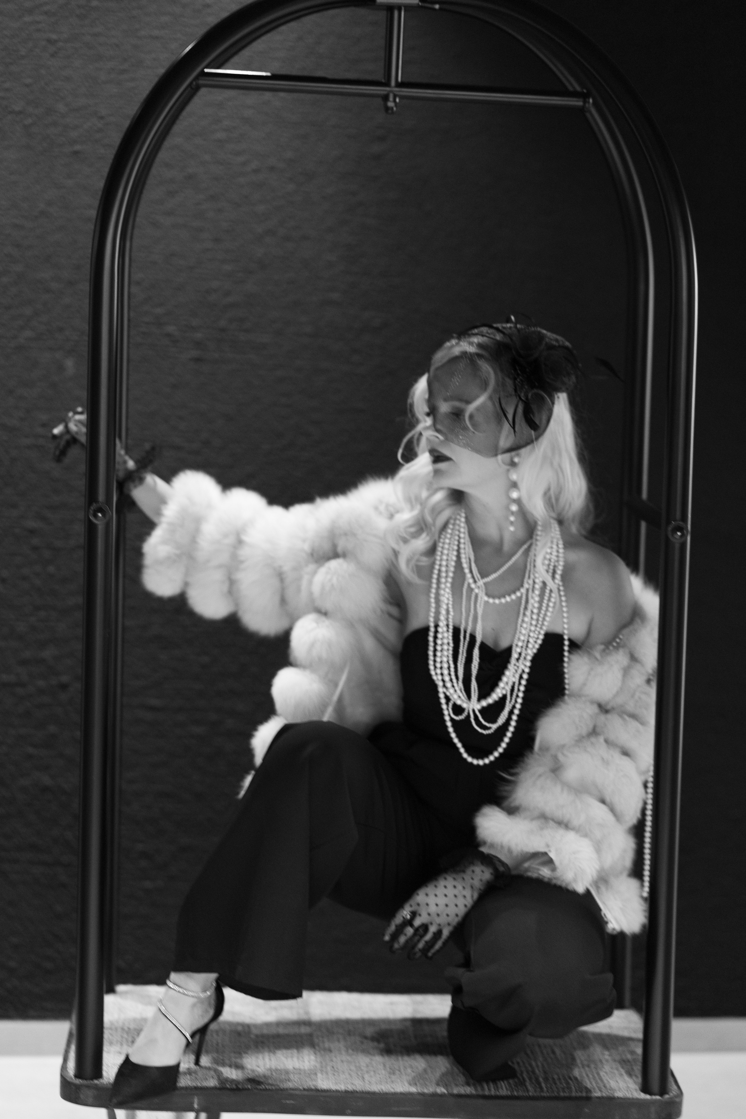 Gatsby Fotoshooting. Wedding and reportage photographer in Munich, Regensburg, Bavaria & all across Germany — LORAN Media