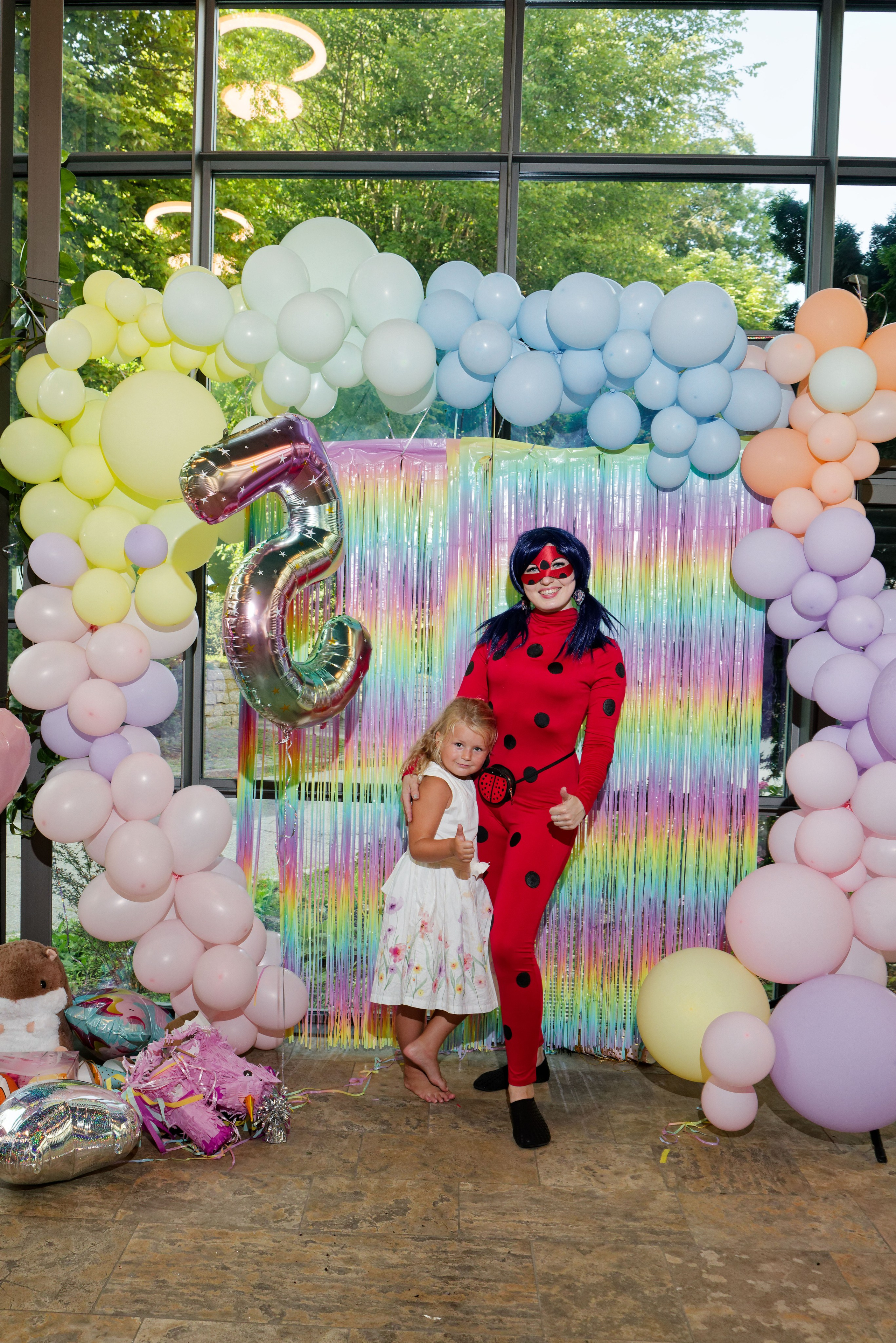 Olivias Geburtstag. Wedding and reportage photographer in Munich, Regensburg, Bavaria & all across Germany — LORAN Media