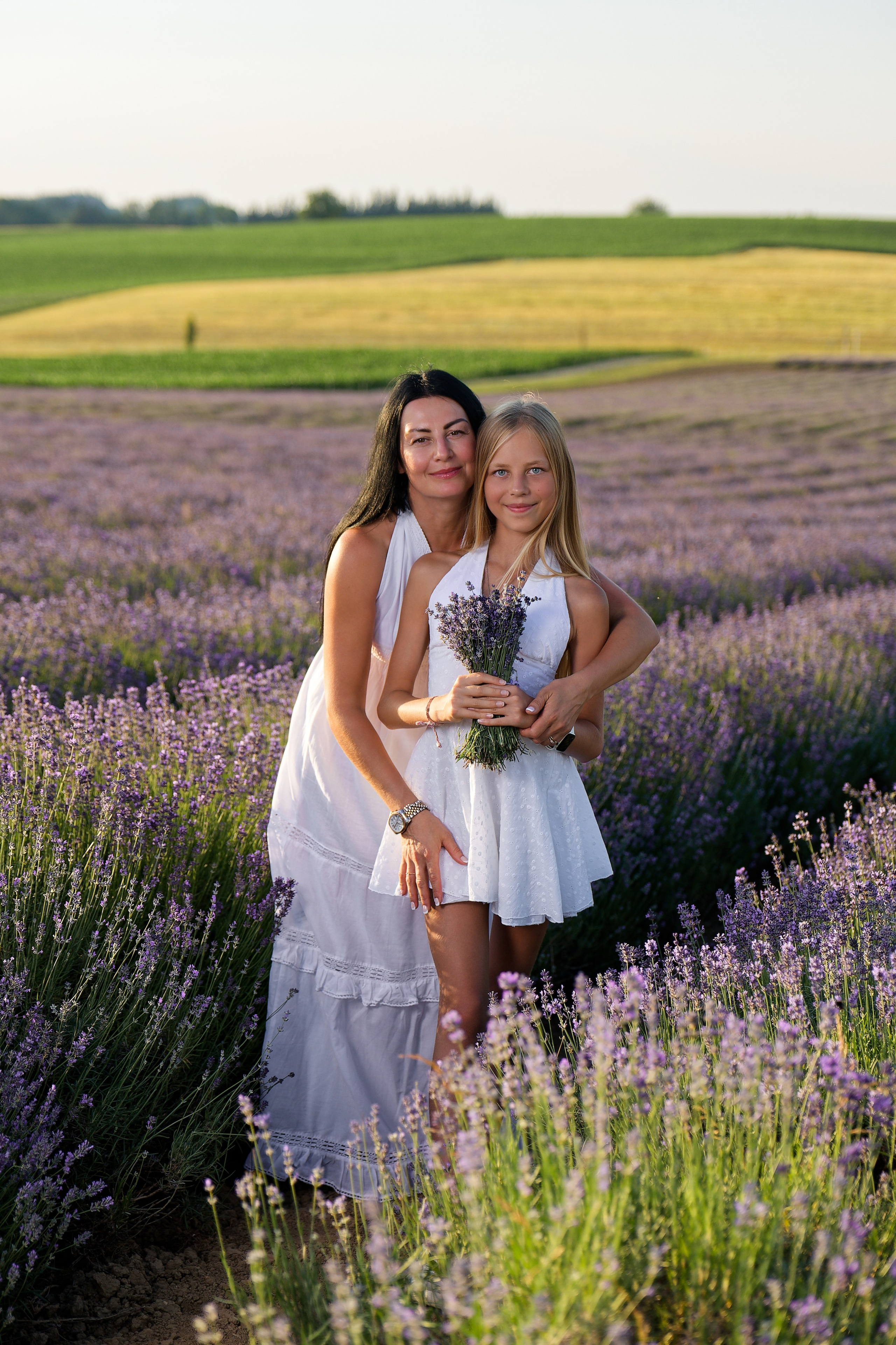 Lavander fild. ADELINA. Wedding and reportage photographer in Munich, Regensburg, Bavaria & all across Germany — LORAN Media