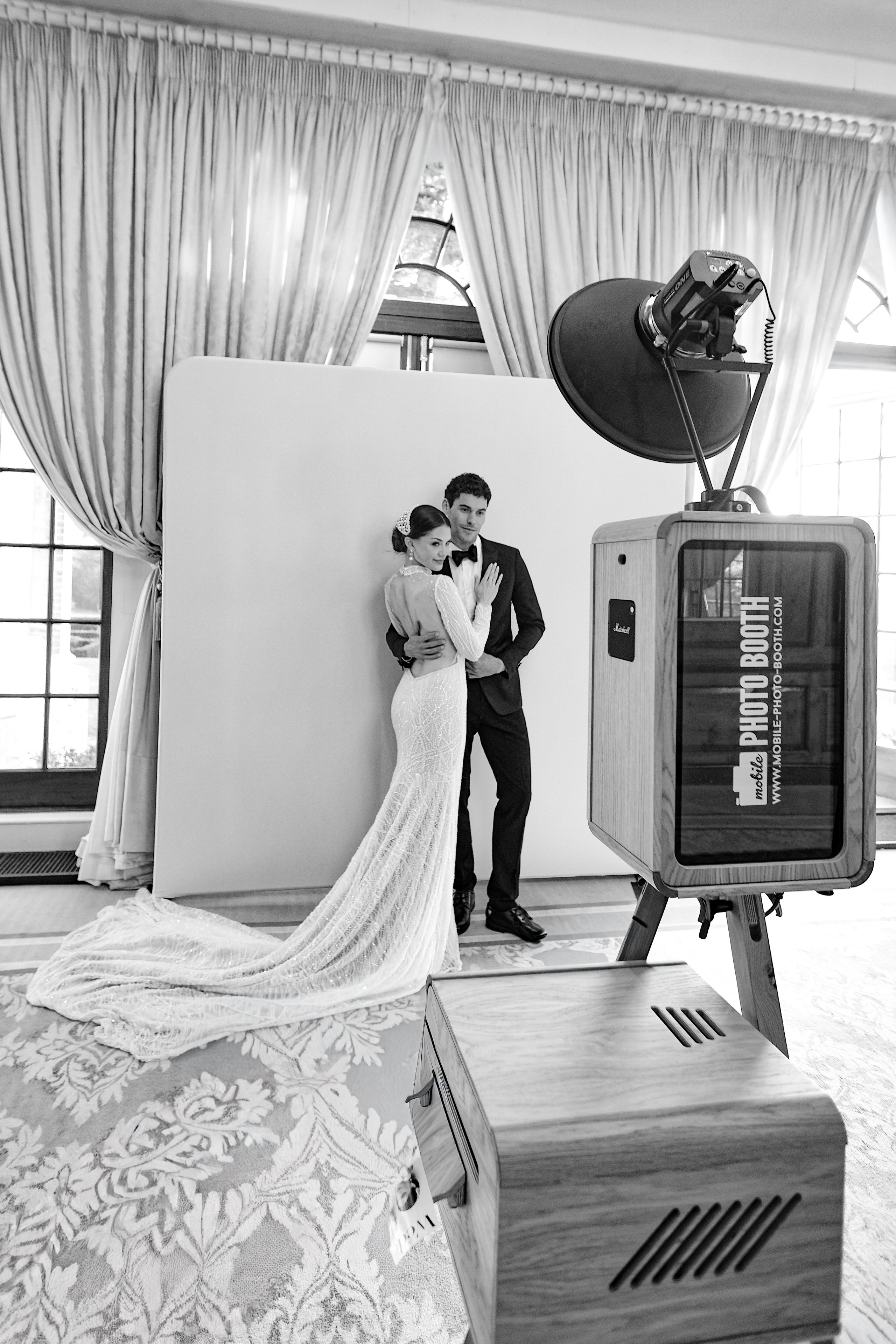 Elegante Hochzeit Abigail und Gavin. Hochzeits- und Reportagefotograf in München, Bayern, Deutschland. LORAN MEDIA