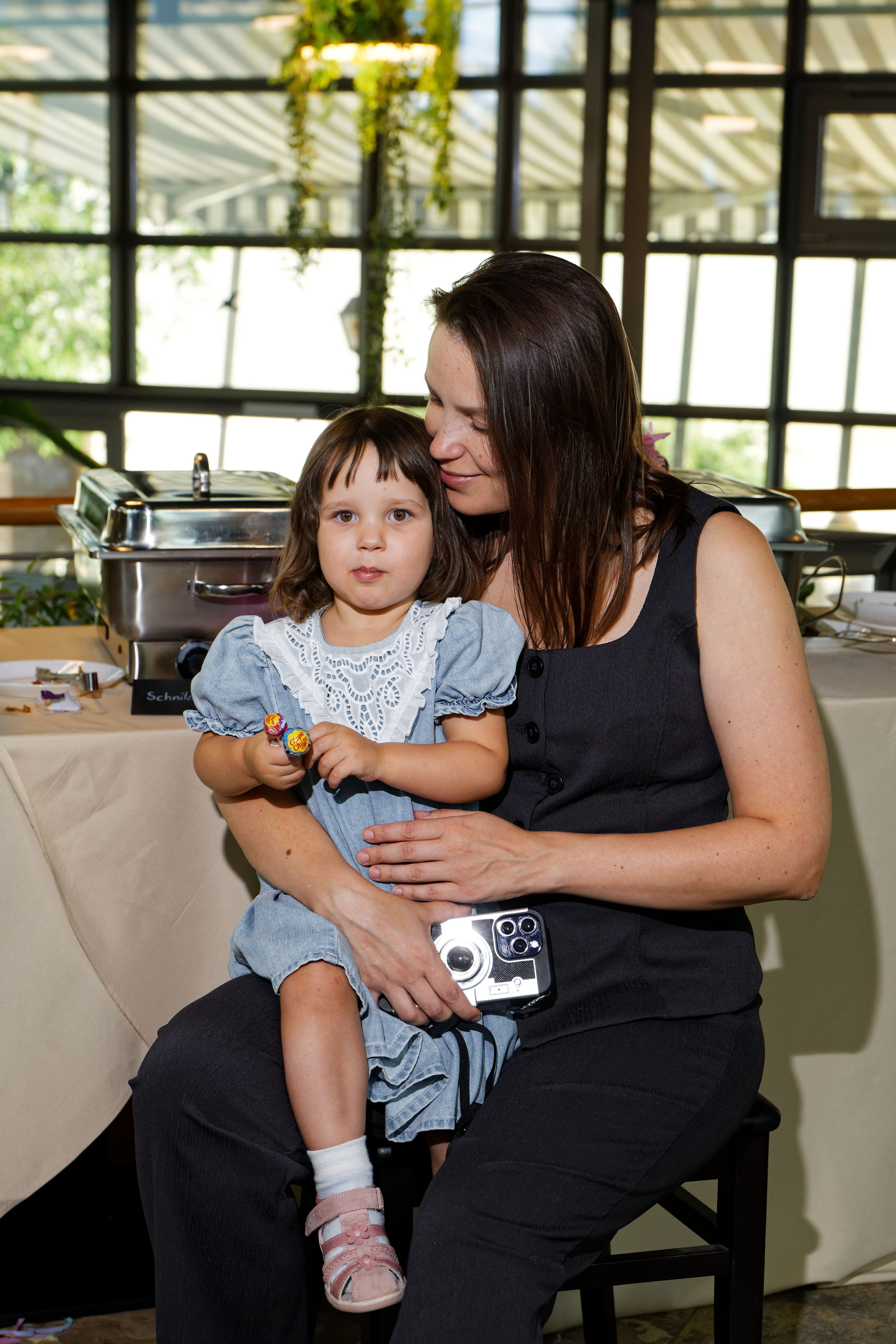 Olivias Geburtstag. Wedding and reportage photographer in Munich, Regensburg, Bavaria & all across Germany — LORAN Media