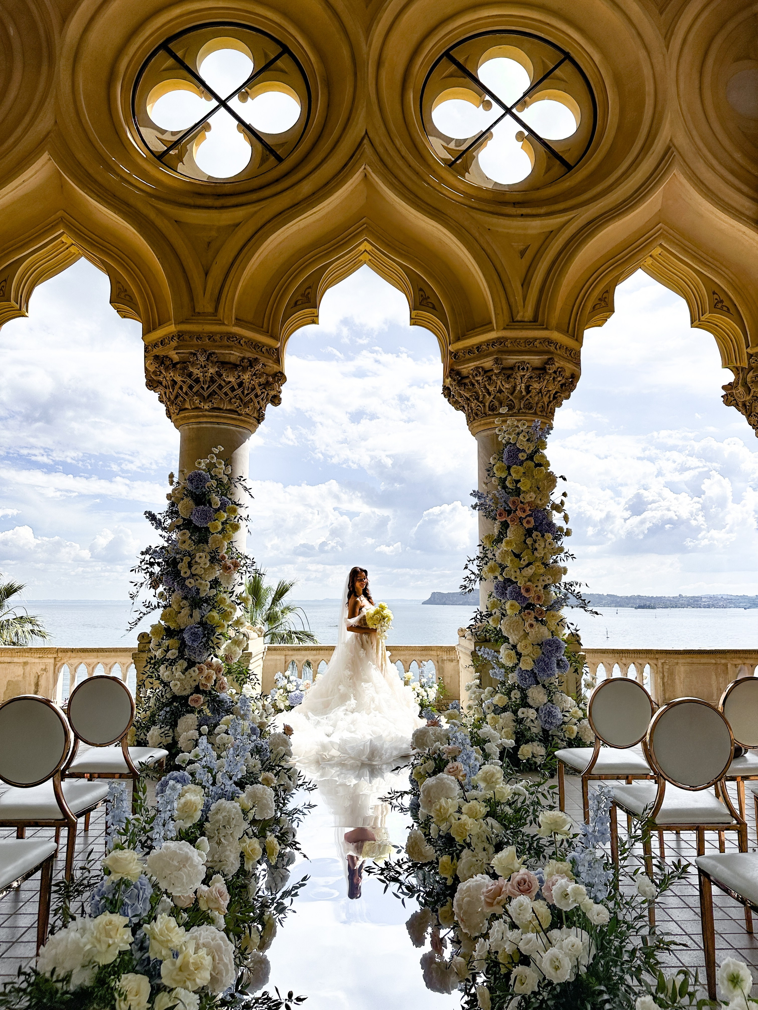 Traumhochzeit auf der Schlossinsel. Hochzeits- und Reportagefotograf in München, Bayern, Deutschland. LORAN MEDIA