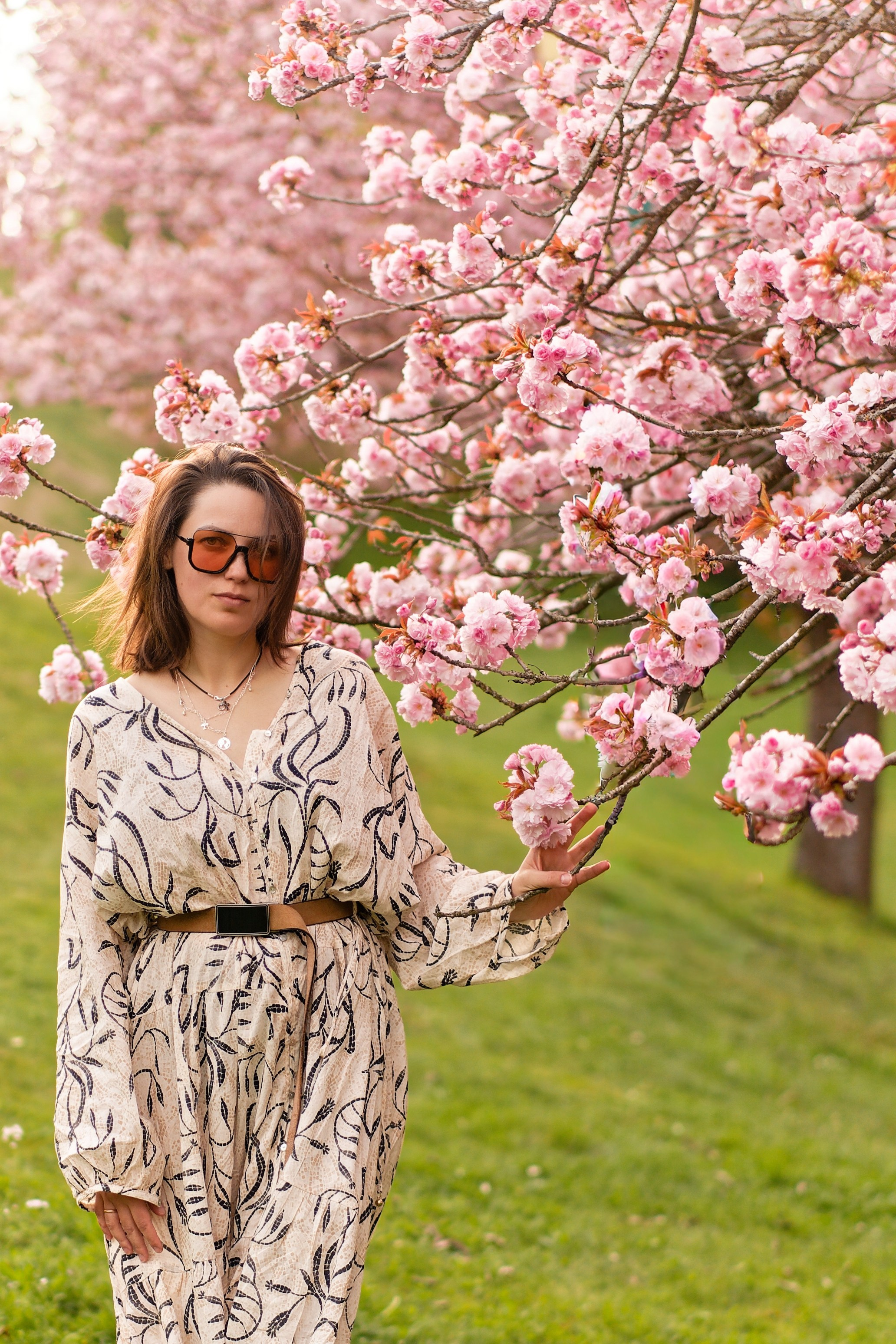 Kirschblüten-Familienshooting. Весільний та репортажний фотограф у Мюнхені, Баваріі та по всій Німеччині – LORAN Media