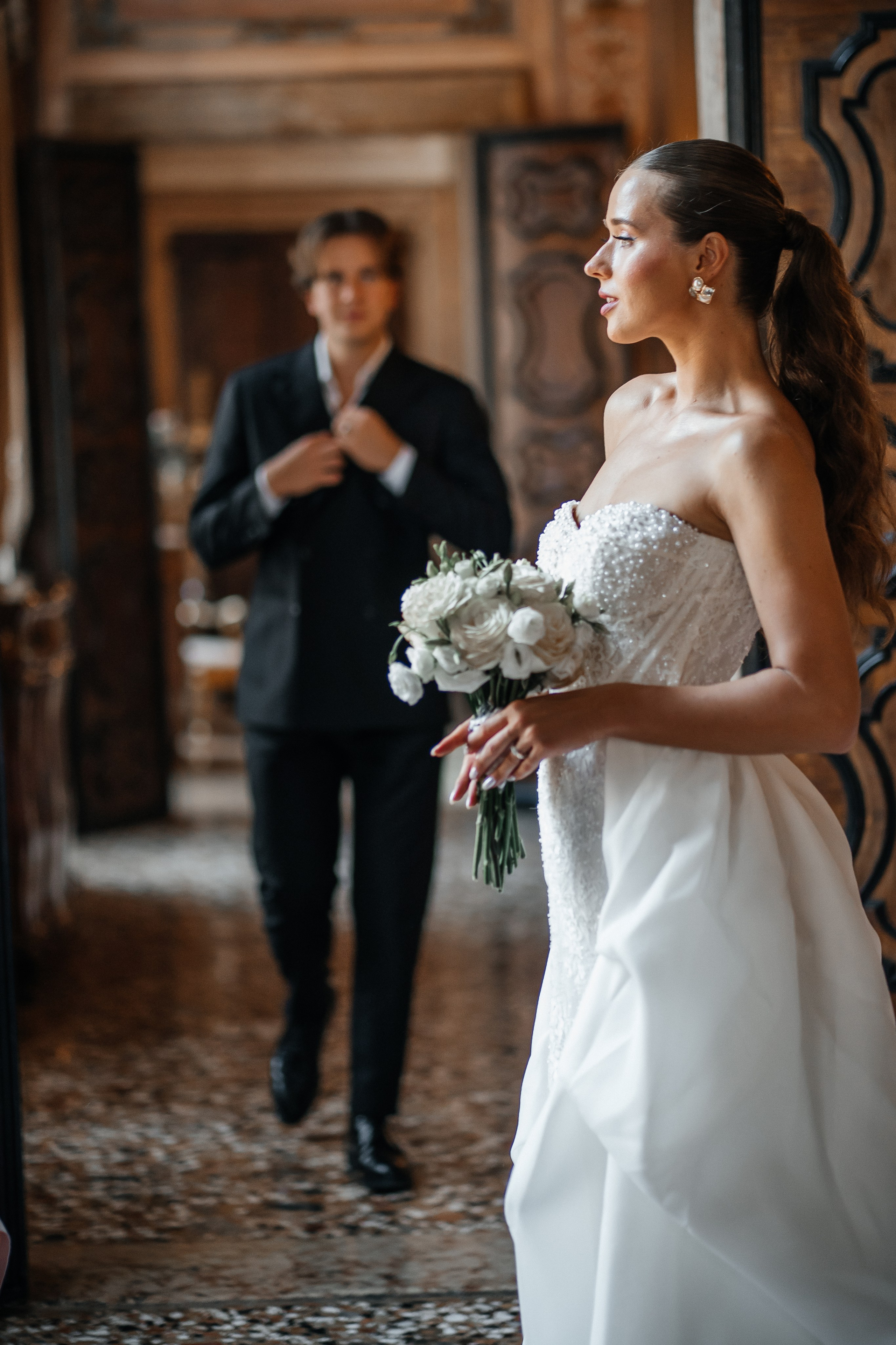 Eleganz im Historischen Schloss. Hochzeits- und Reportagefotograf in München, Bayern, Deutschland. LORAN MEDIA
