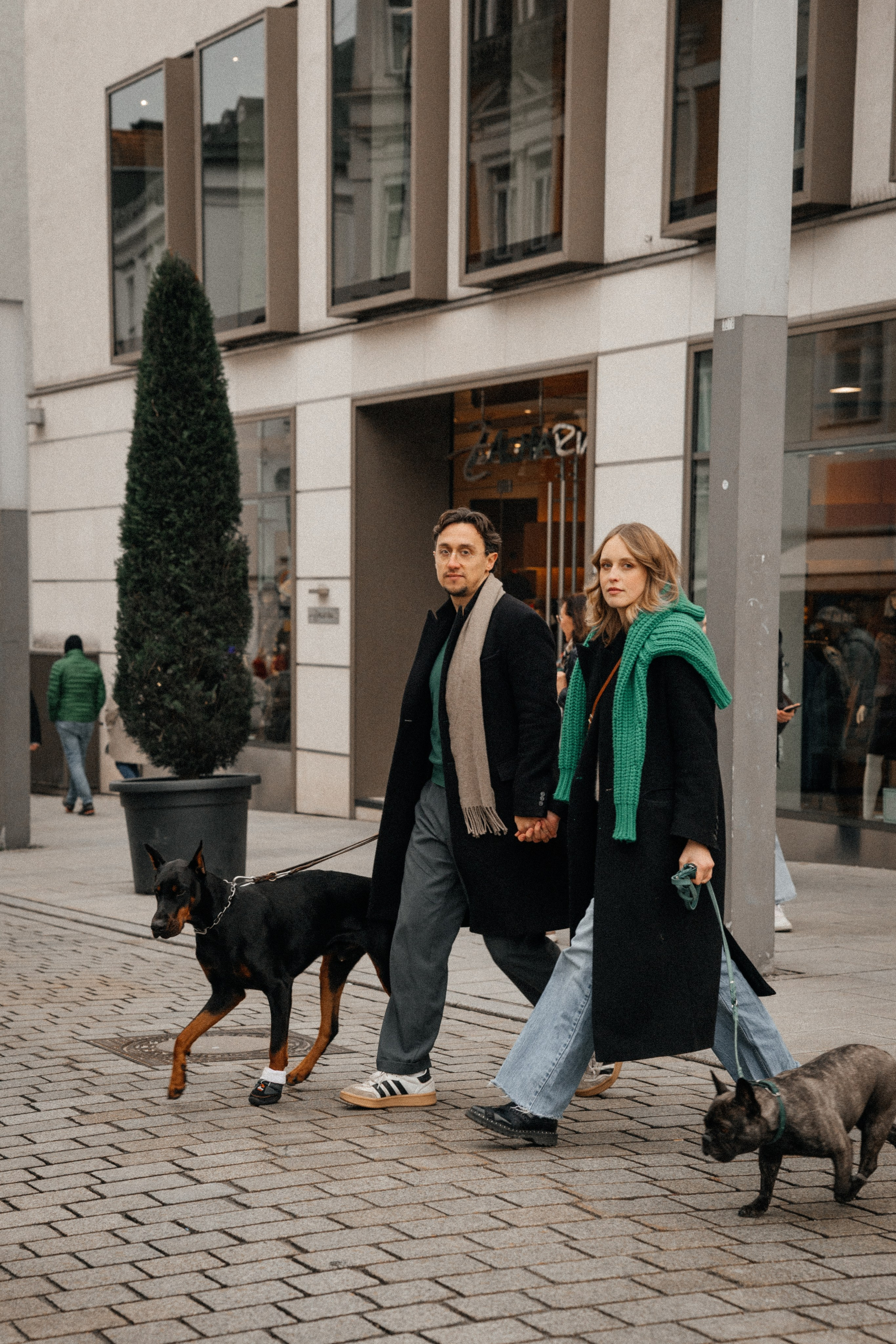 Stas und Lucia. Wedding and reportage photographer in Munich, Regensburg, Bavaria & all across Germany — LORAN Media