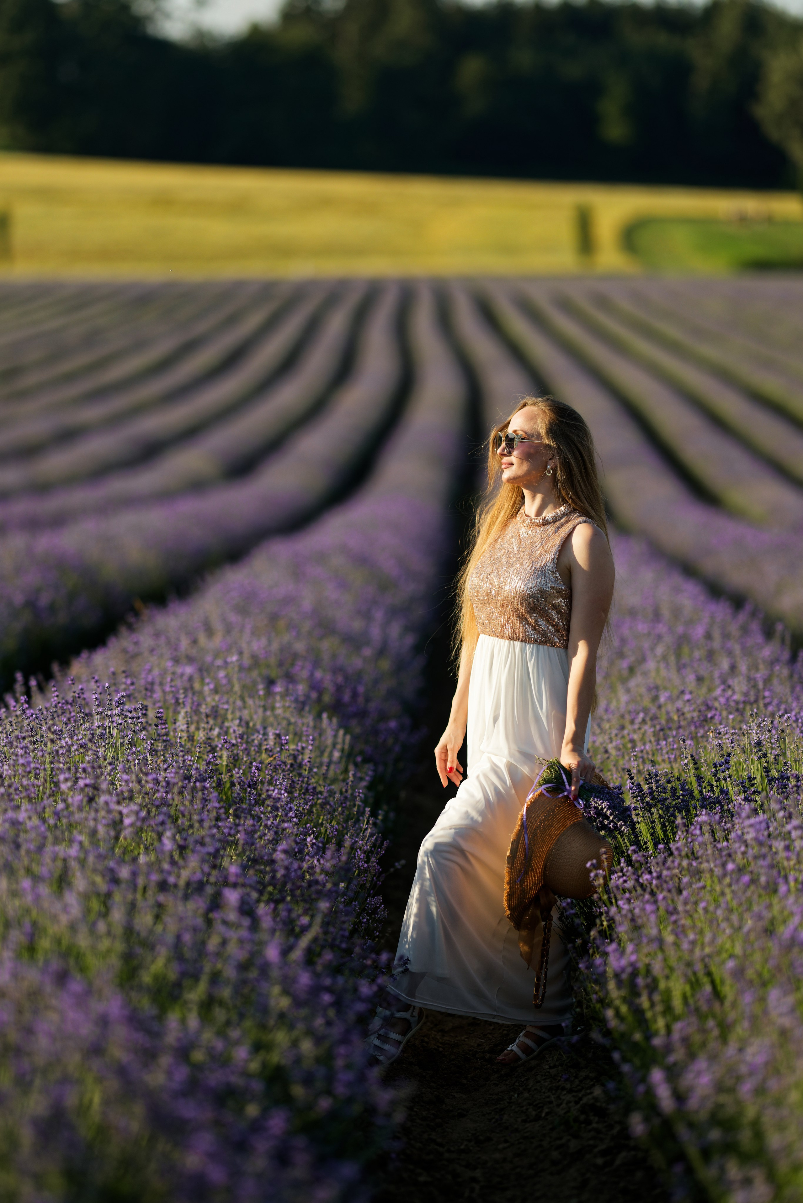 Lavander fild. Wedding and reportage photographer in Munich, Regensburg, Bavaria & all across Germany — LORAN Media