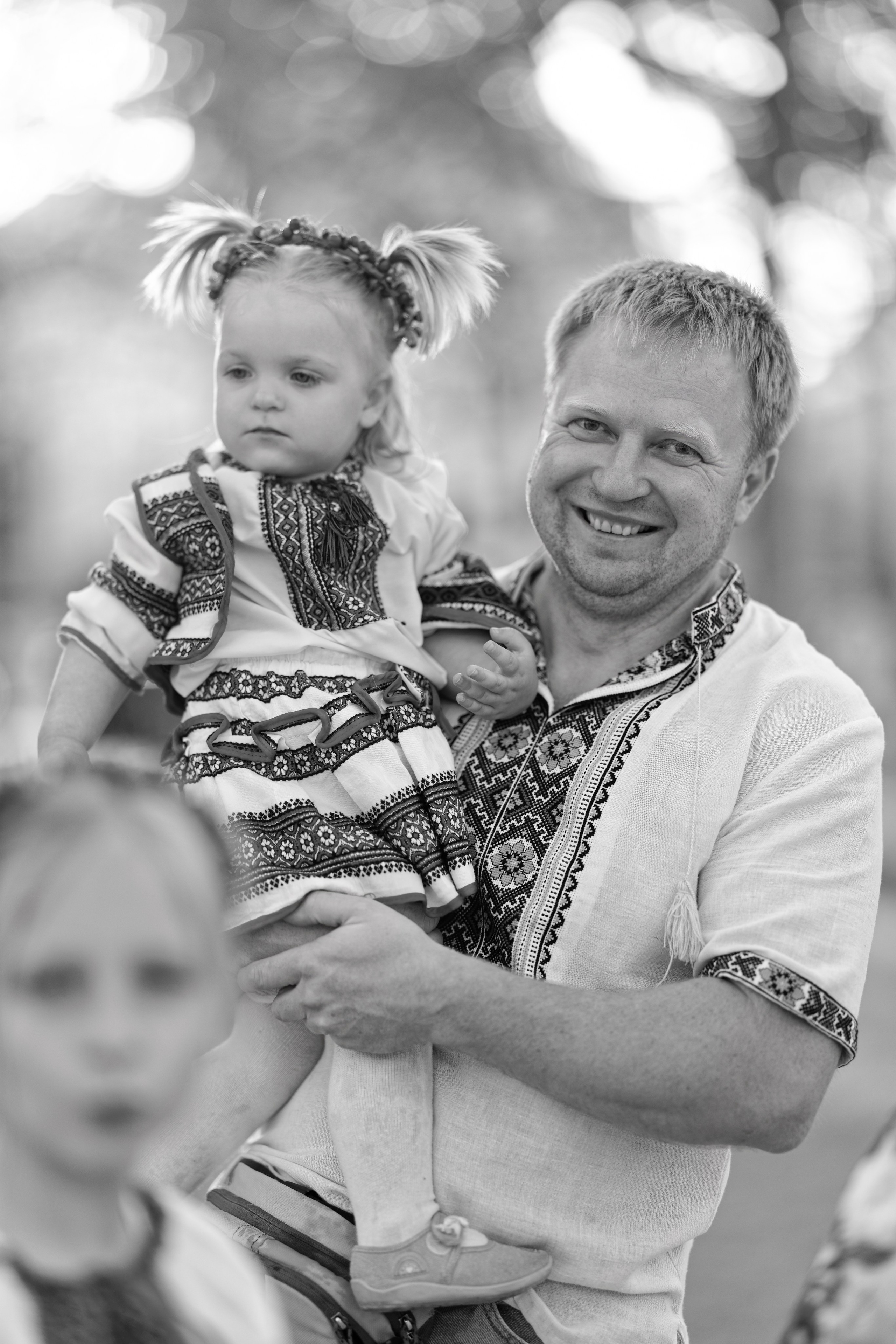 Lachen & Liebe. Wedding and reportage photographer in Munich, Regensburg, Bavaria & all across Germany — LORAN Media