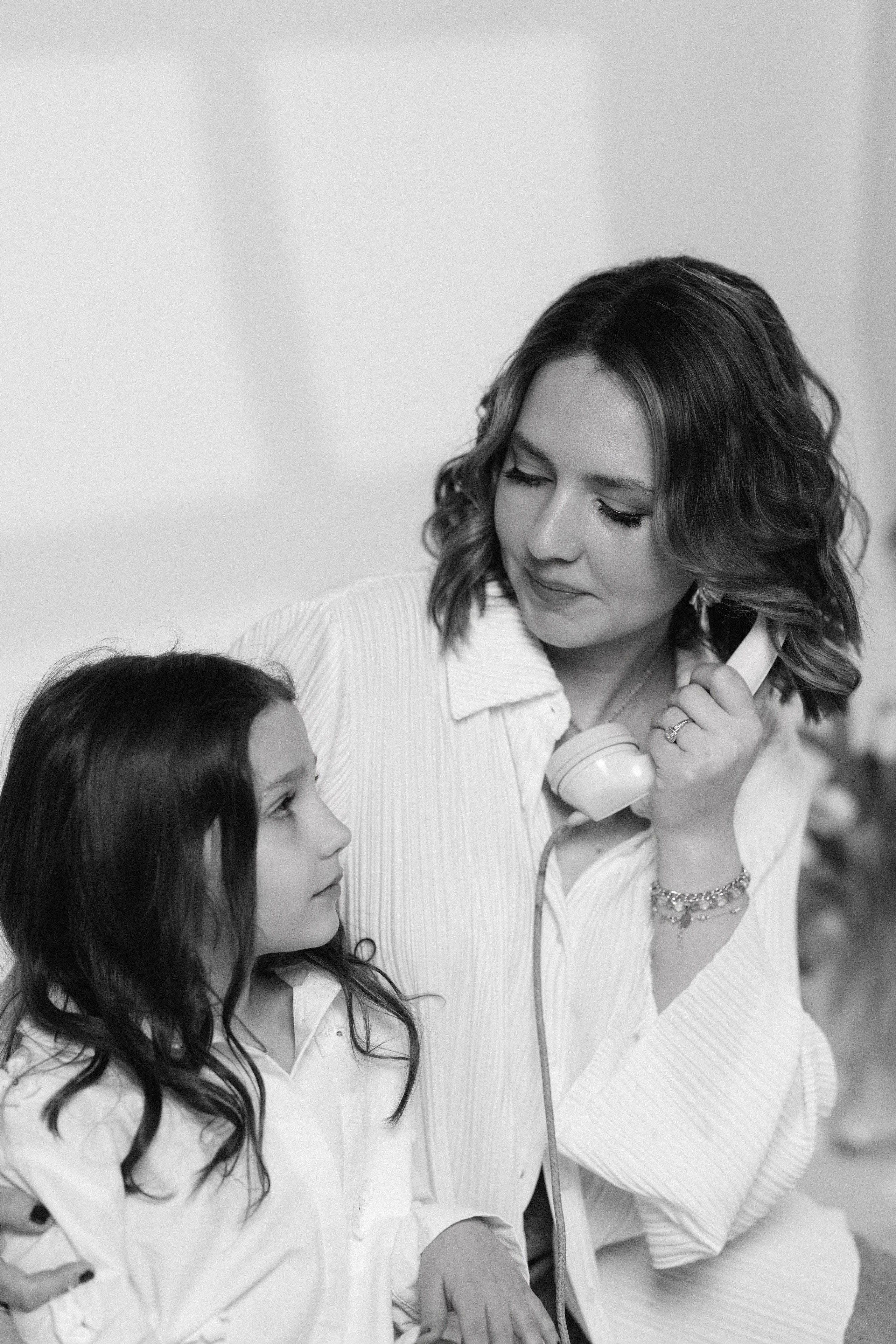 Tatiana und Tochter. Wedding and reportage photographer in Munich, Regensburg, Bavaria & all across Germany — LORAN Media