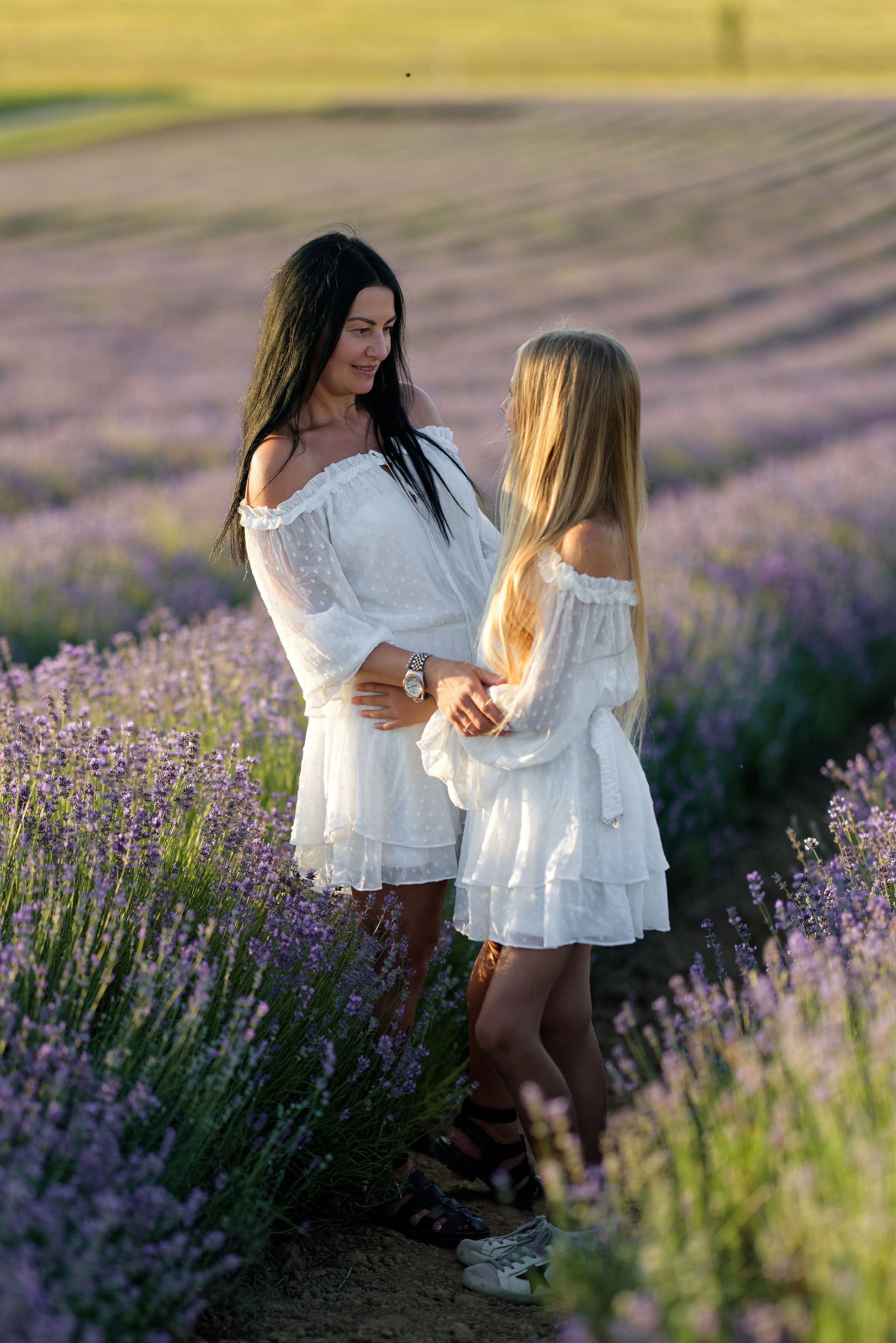 Lavander fild. ADELINA. Wedding and reportage photographer in Munich, Regensburg, Bavaria & all across Germany — LORAN Media