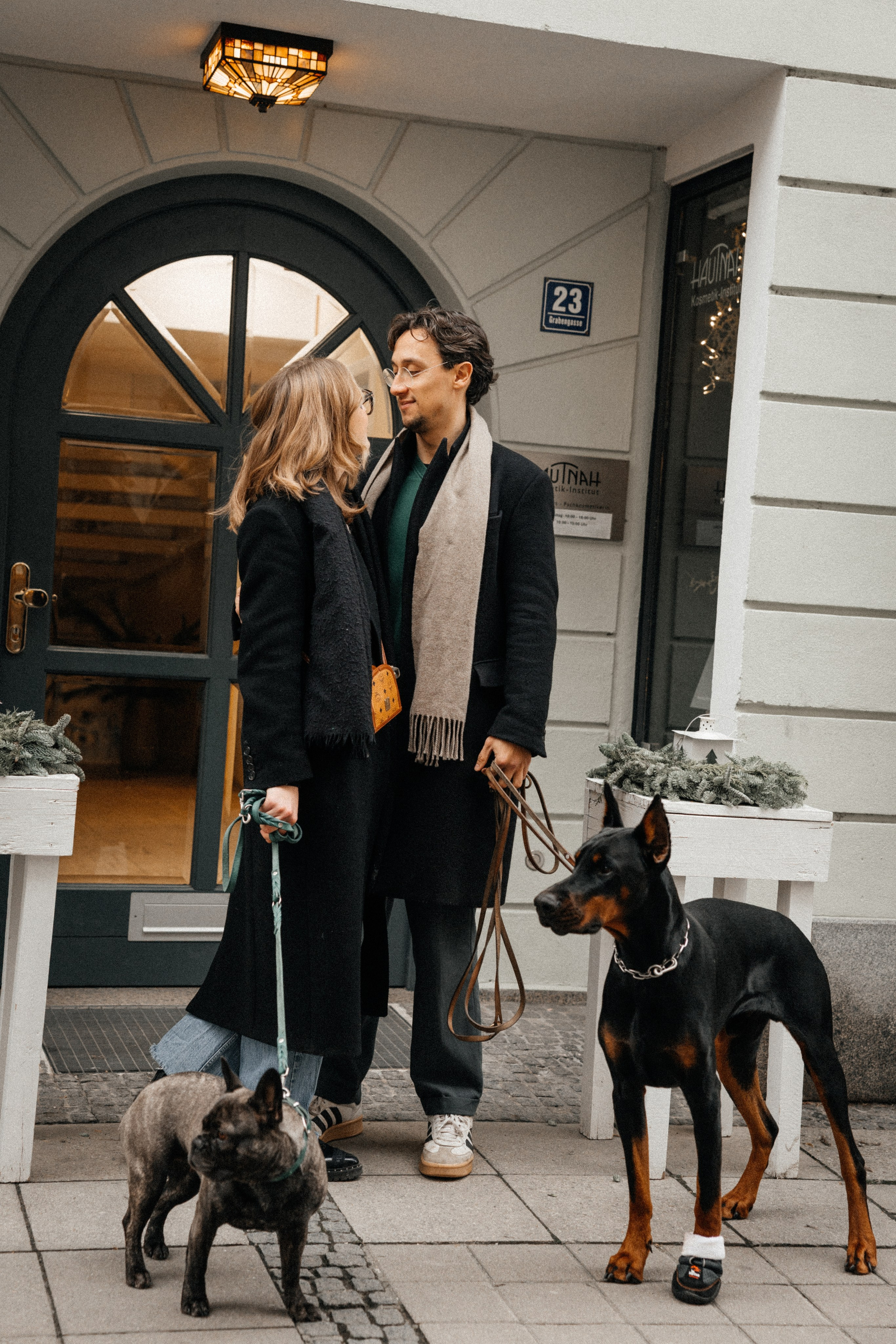 Stas und Lucia. Wedding and reportage photographer in Munich, Regensburg, Bavaria & all across Germany — LORAN Media