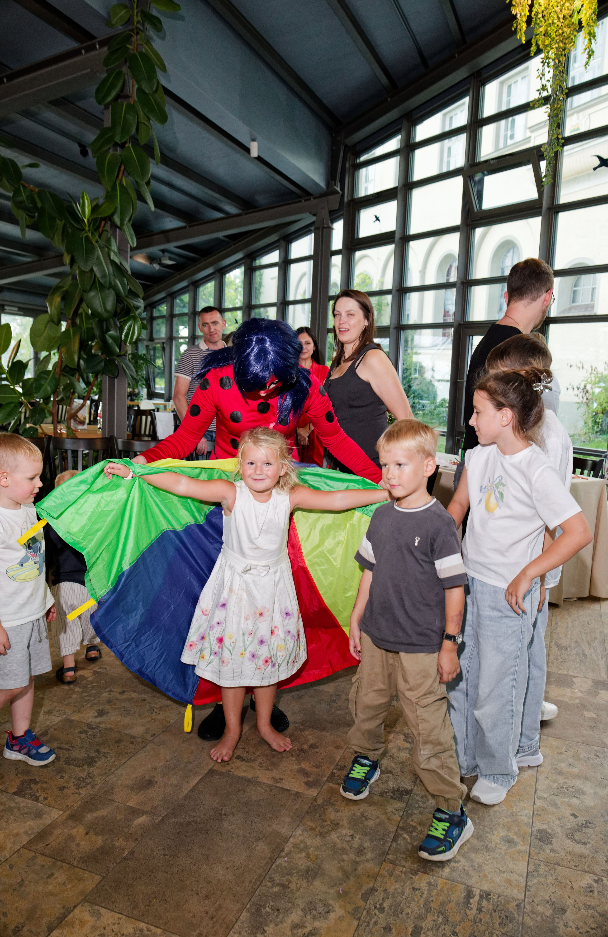 Olivias Geburtstag. Wedding and reportage photographer in Munich, Regensburg, Bavaria & all across Germany — LORAN Media