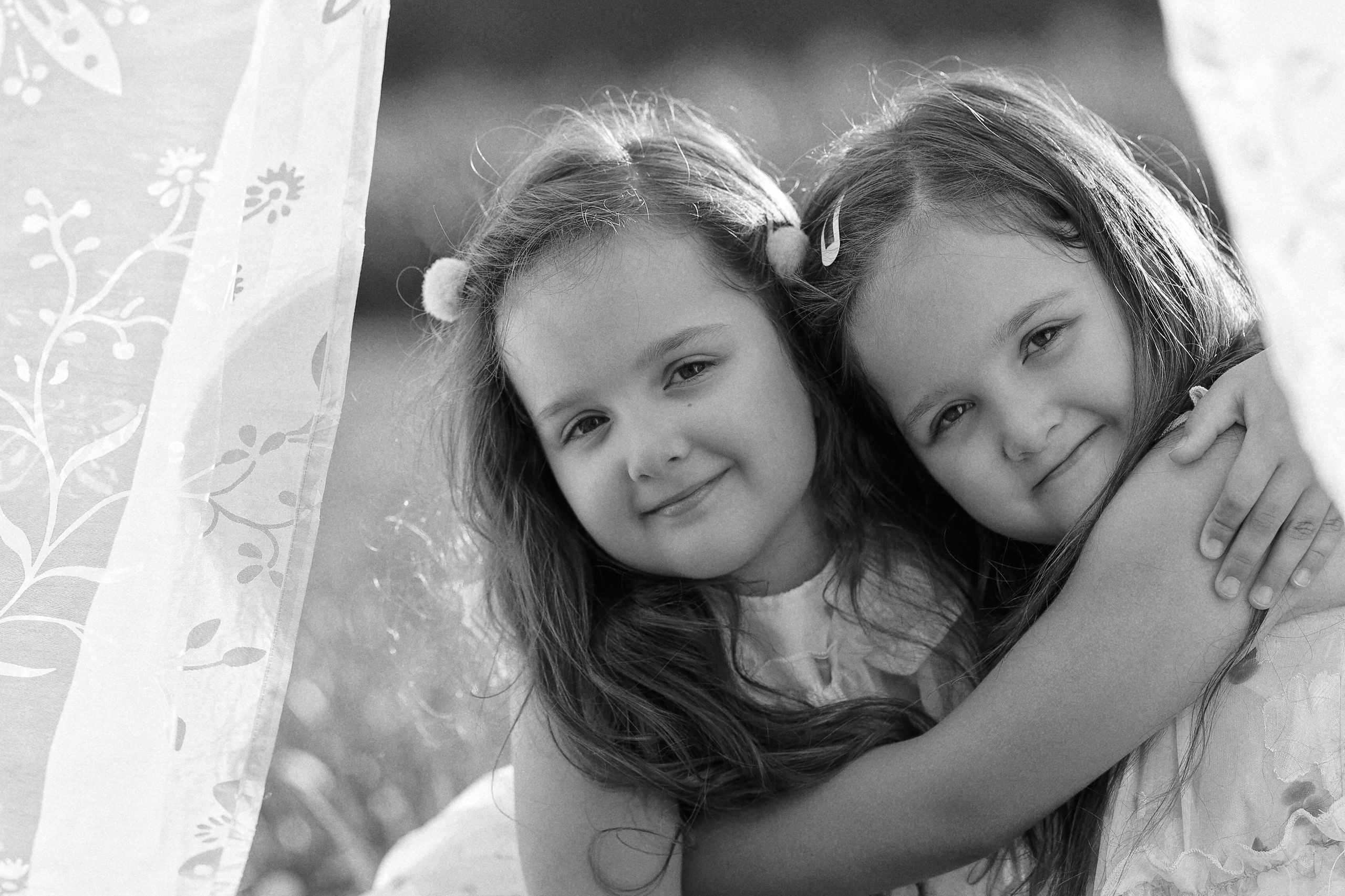 Sommerglück auf dem Feld. Wedding and reportage photographer in Munich, Regensburg, Bavaria & all across Germany — LORAN Media