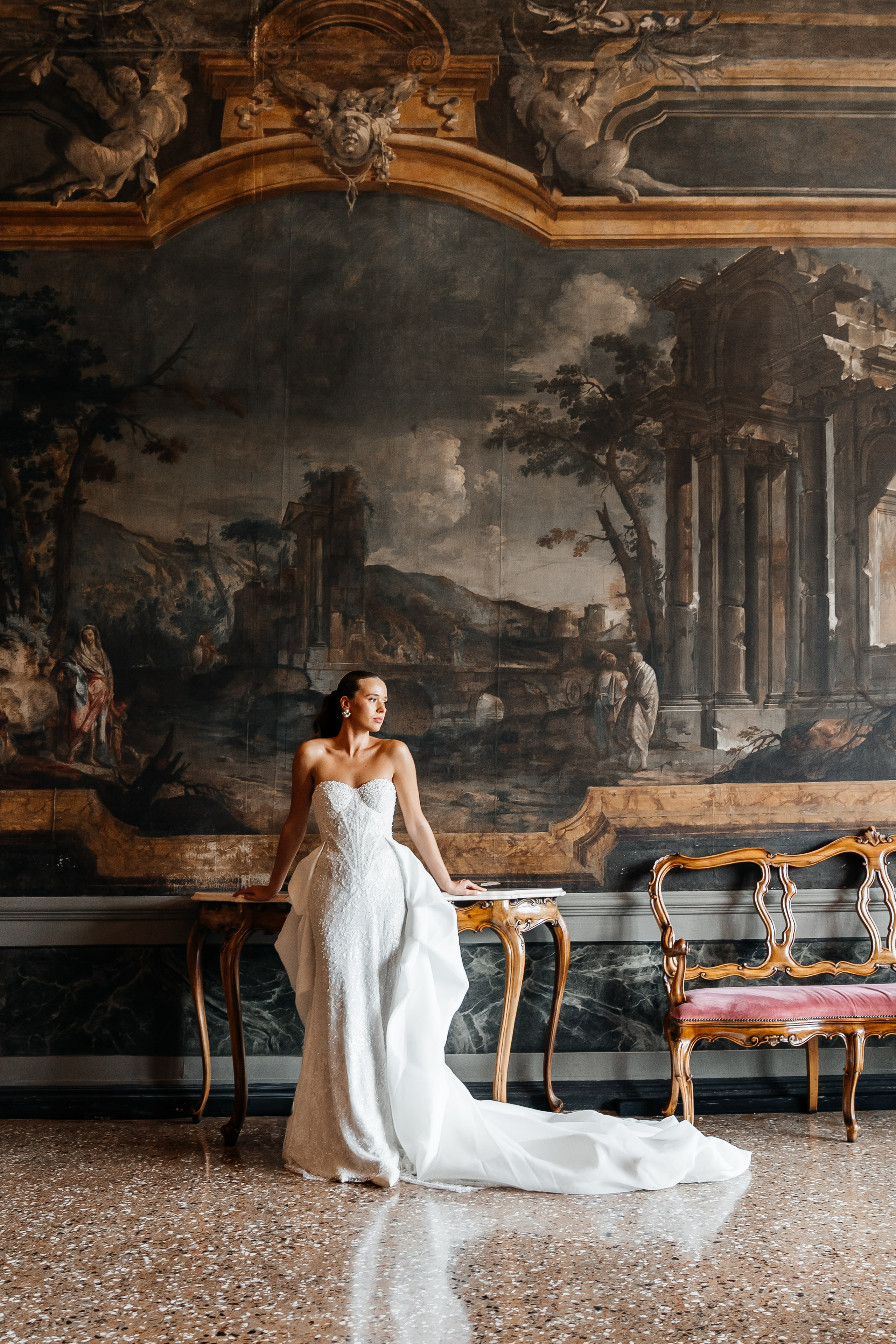 Eleganz im Historischen Schloss. Hochzeits- und Reportagefotograf in München, Bayern, Deutschland. LORAN MEDIA