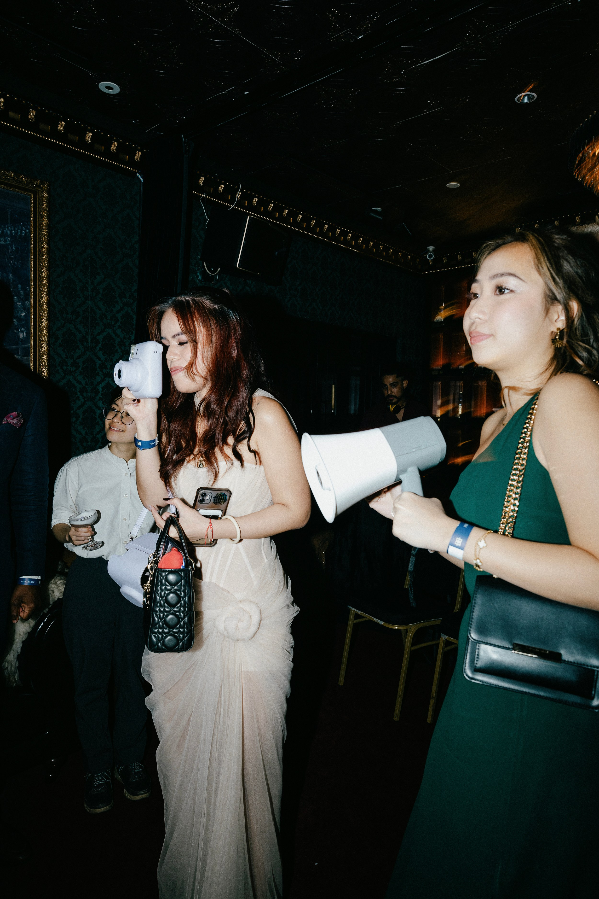 HIEP & TRINH / After wedding. Nhiếp ảnh gia đám cưới hàng đầu tại Thành Phố Hồ Chí Minh