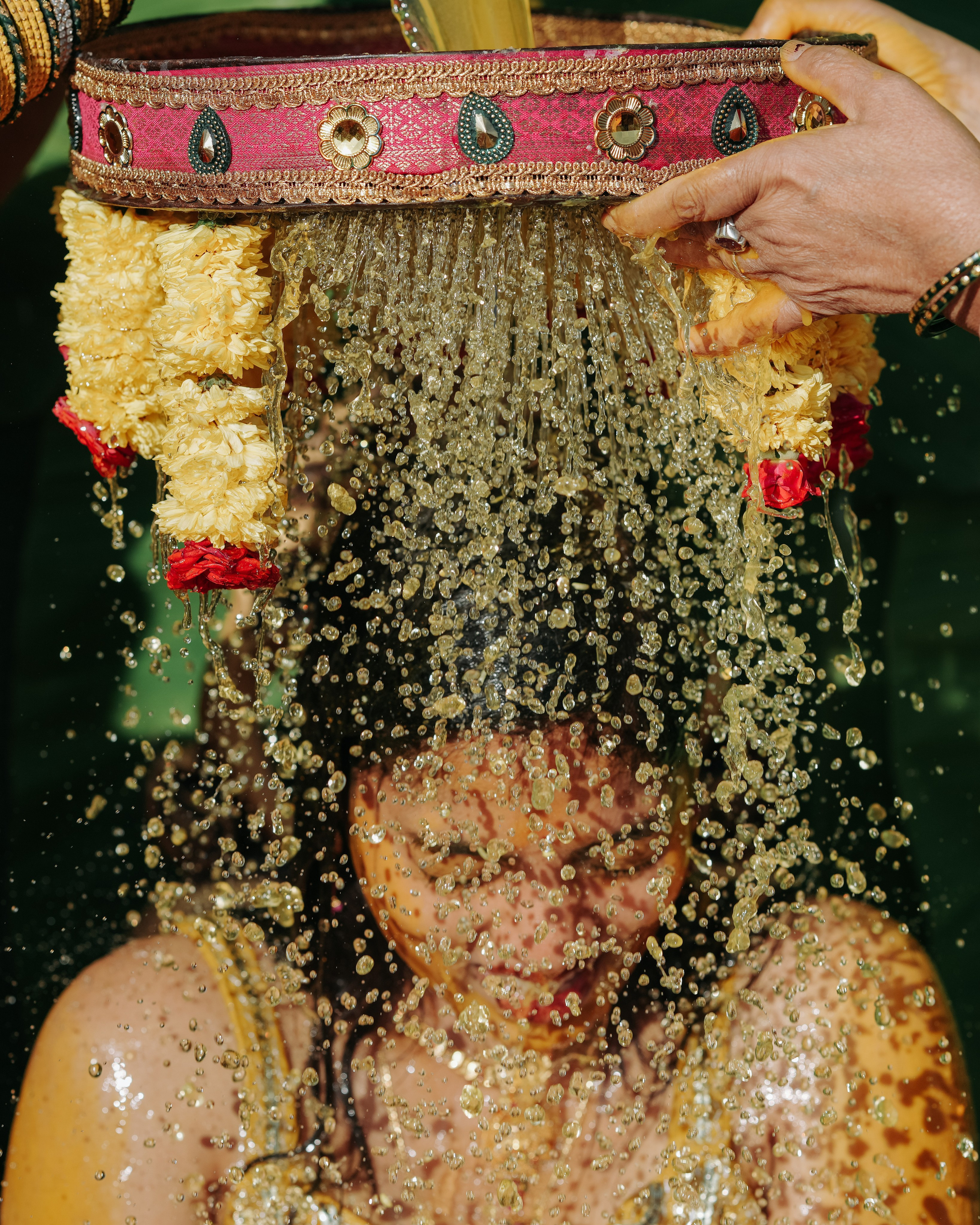 HALDI & MEHANDI. Wedding photographer Stalen Robert