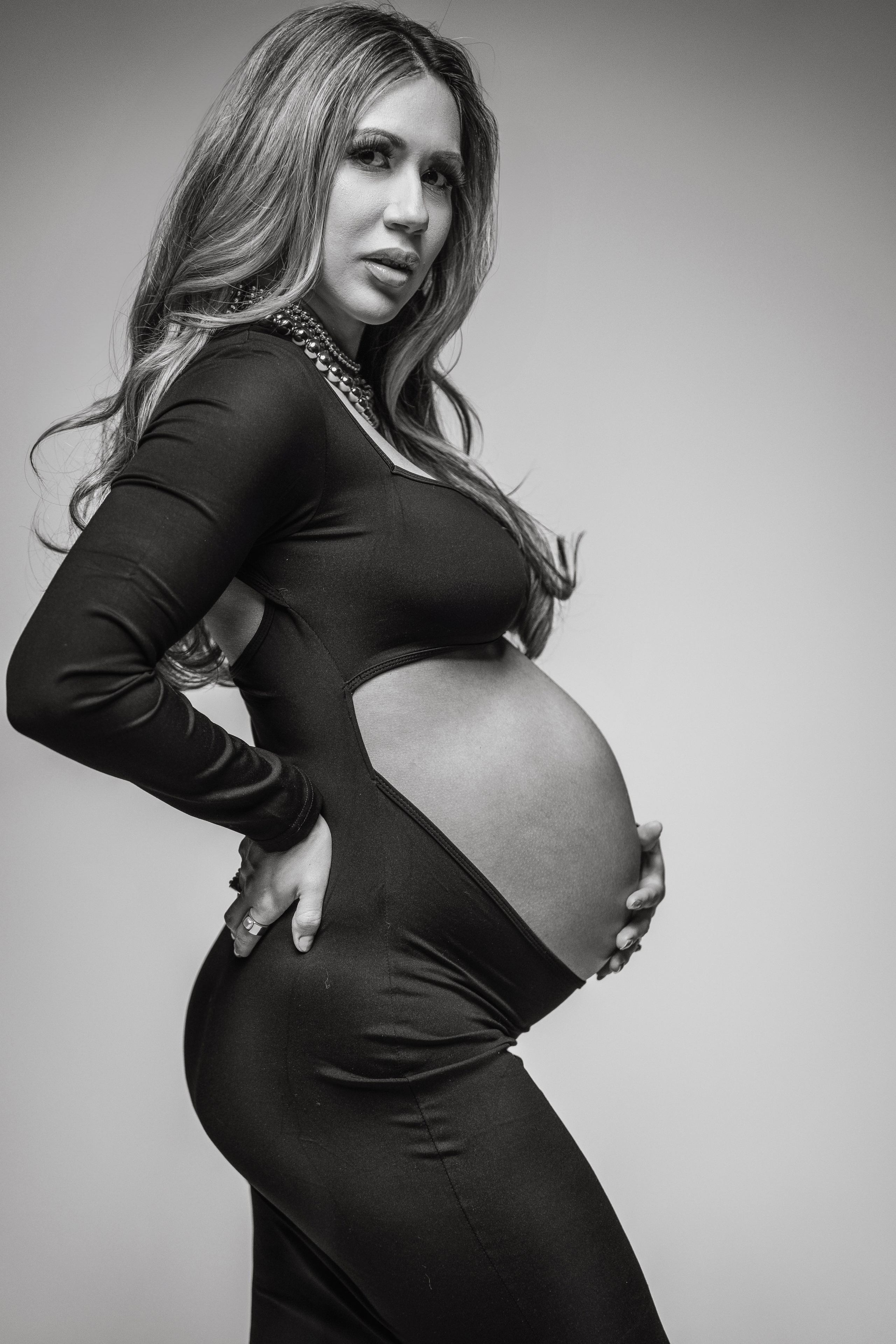 Elegant Maternity Photography – Artistic & Draped Fabric Studio Session. Alisa Tant — Family and newborn photographer Bucks County, Montgomery county, Philadelphia, NJ