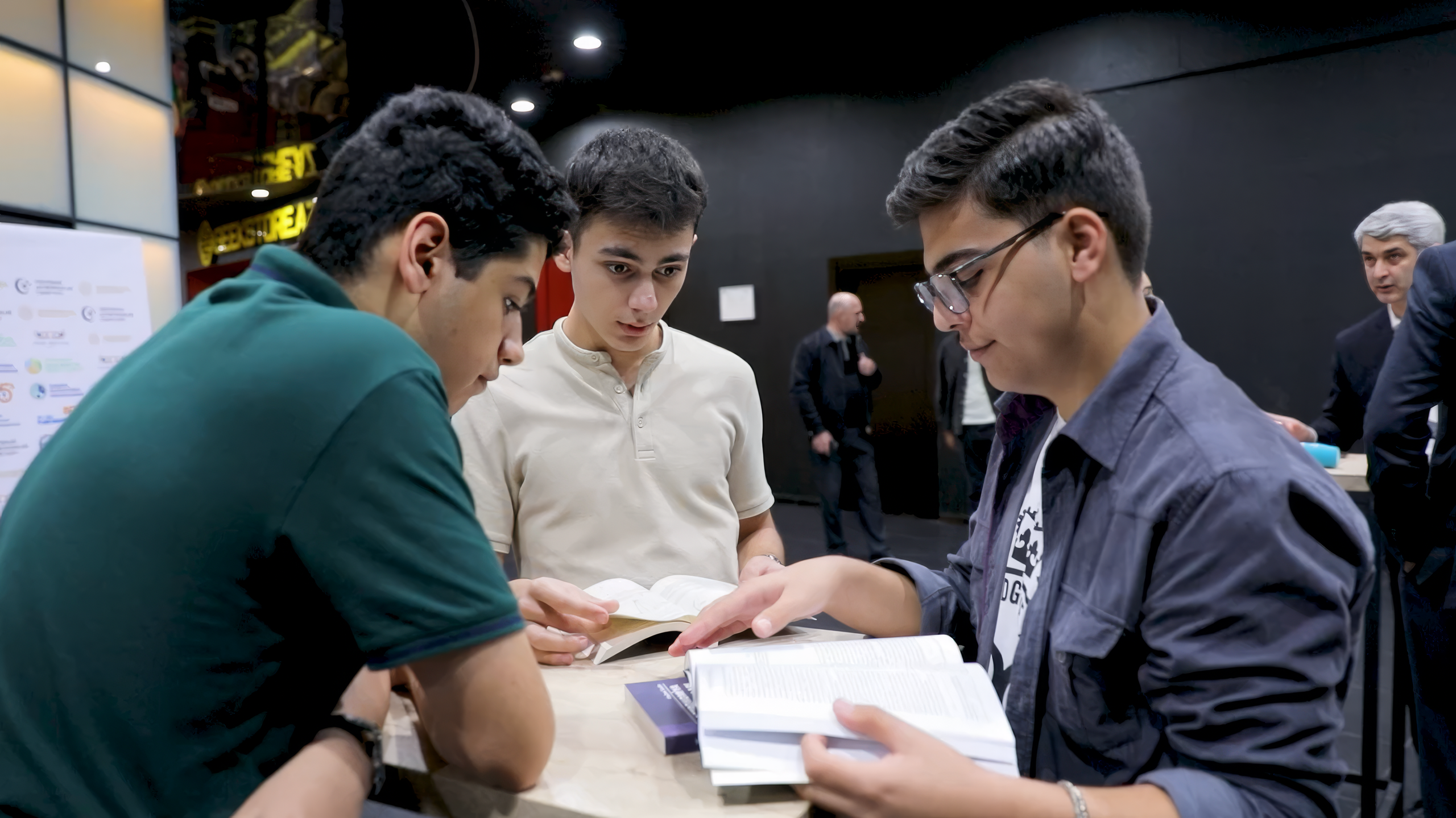 “Astronomiya Olimpiadaları: Məsələlər və onların həlləri” kitabının təqdimatı!. Həvəskar Astronomlar Cəmiyyəti — Astronomy.az