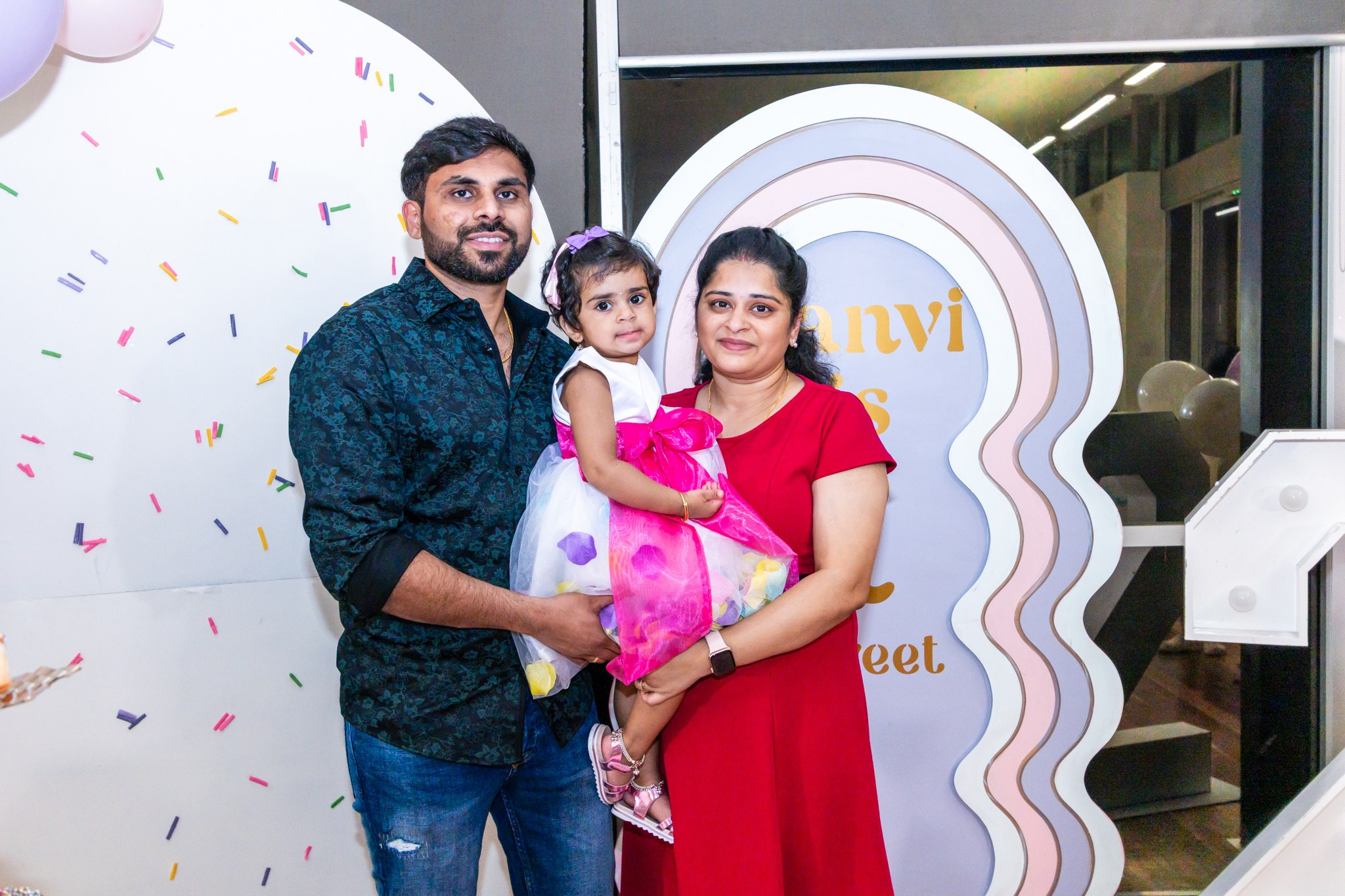 Janvi’s 1st Birthday Celebrations. MHCreative is family-oriented photographer based in SYDNEY