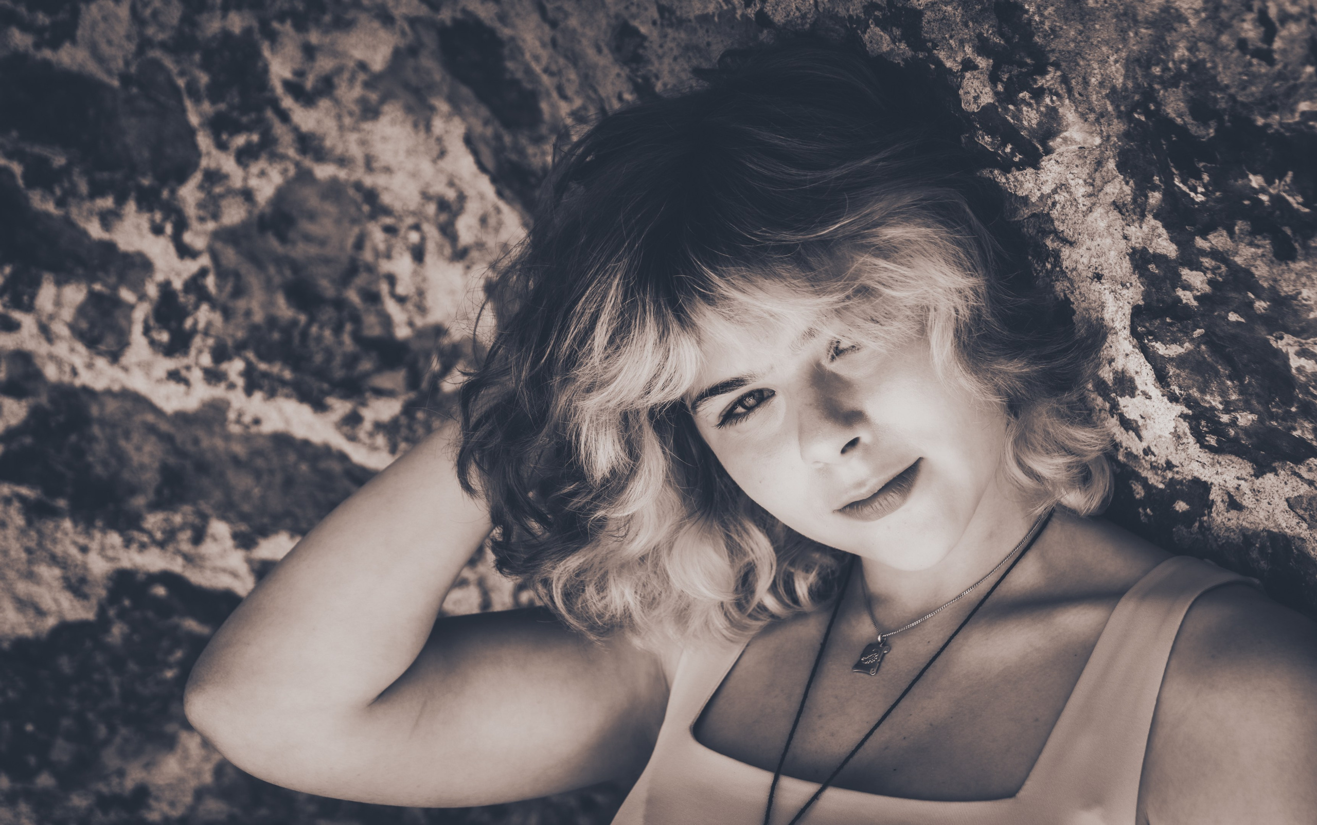 Lahe graatsia (Sonja). Nebula 25 — Fotod teie hingele