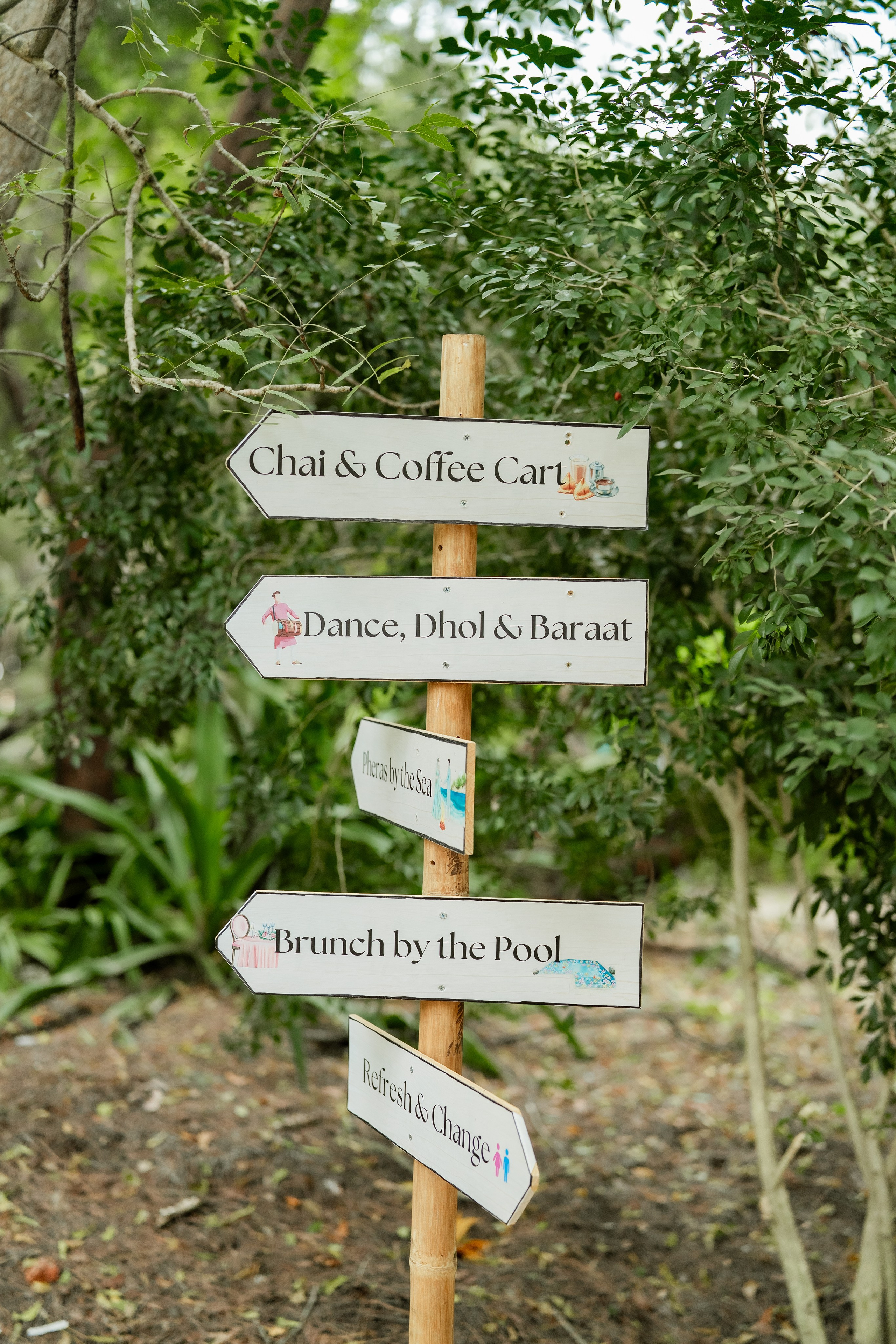 Beach Shaadi! Ft. Aishwarya & Milan. Fine art Wedding Photographers in India & Canada