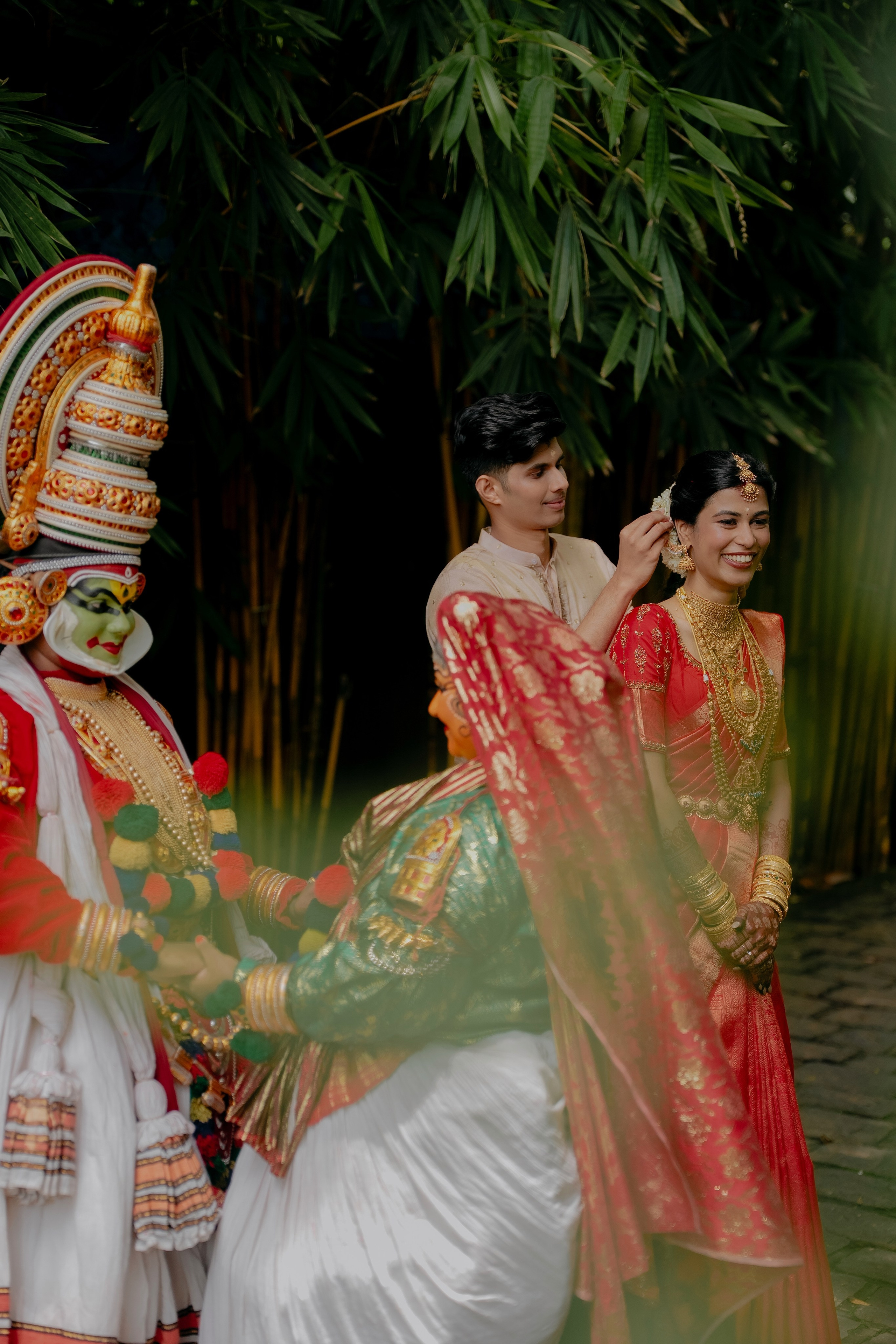 A Lovers Lyrical! ft. Athira & Abhilash. Fine art Wedding Photographers in India & Canada