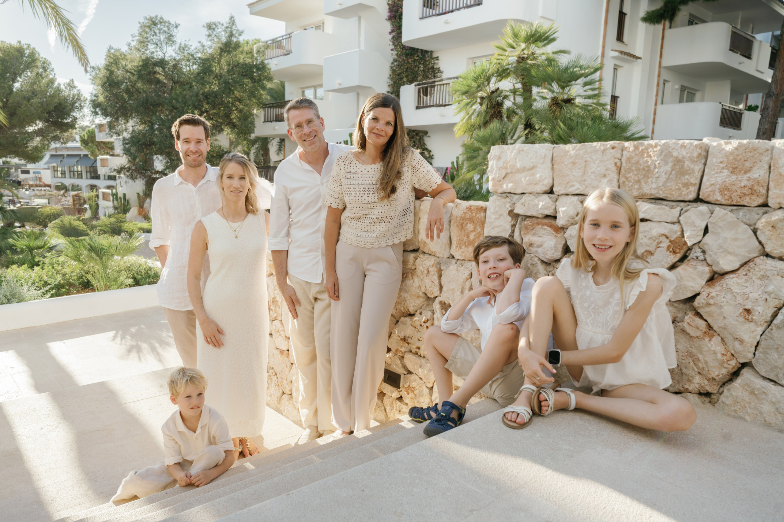 Big family photo session. Photographer in Mallorca
