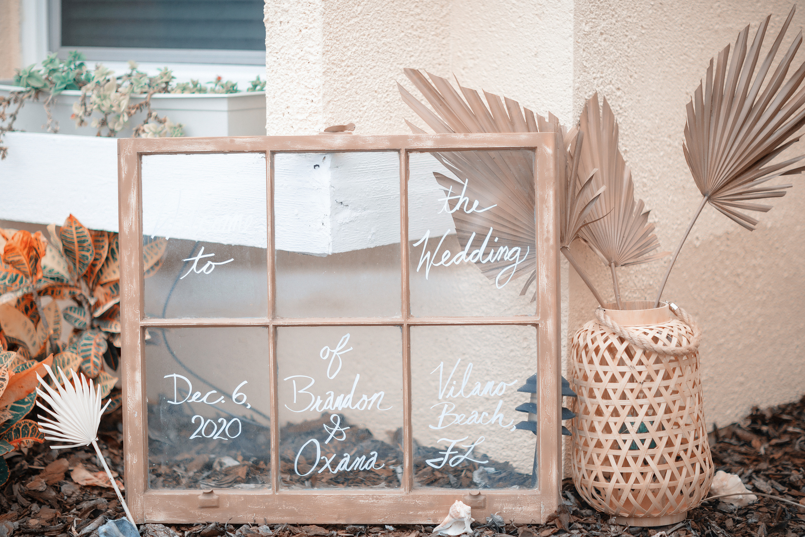 Oksana & Brandon Wedding. Family and Event photographer in Homestead and Miami areas of Florida