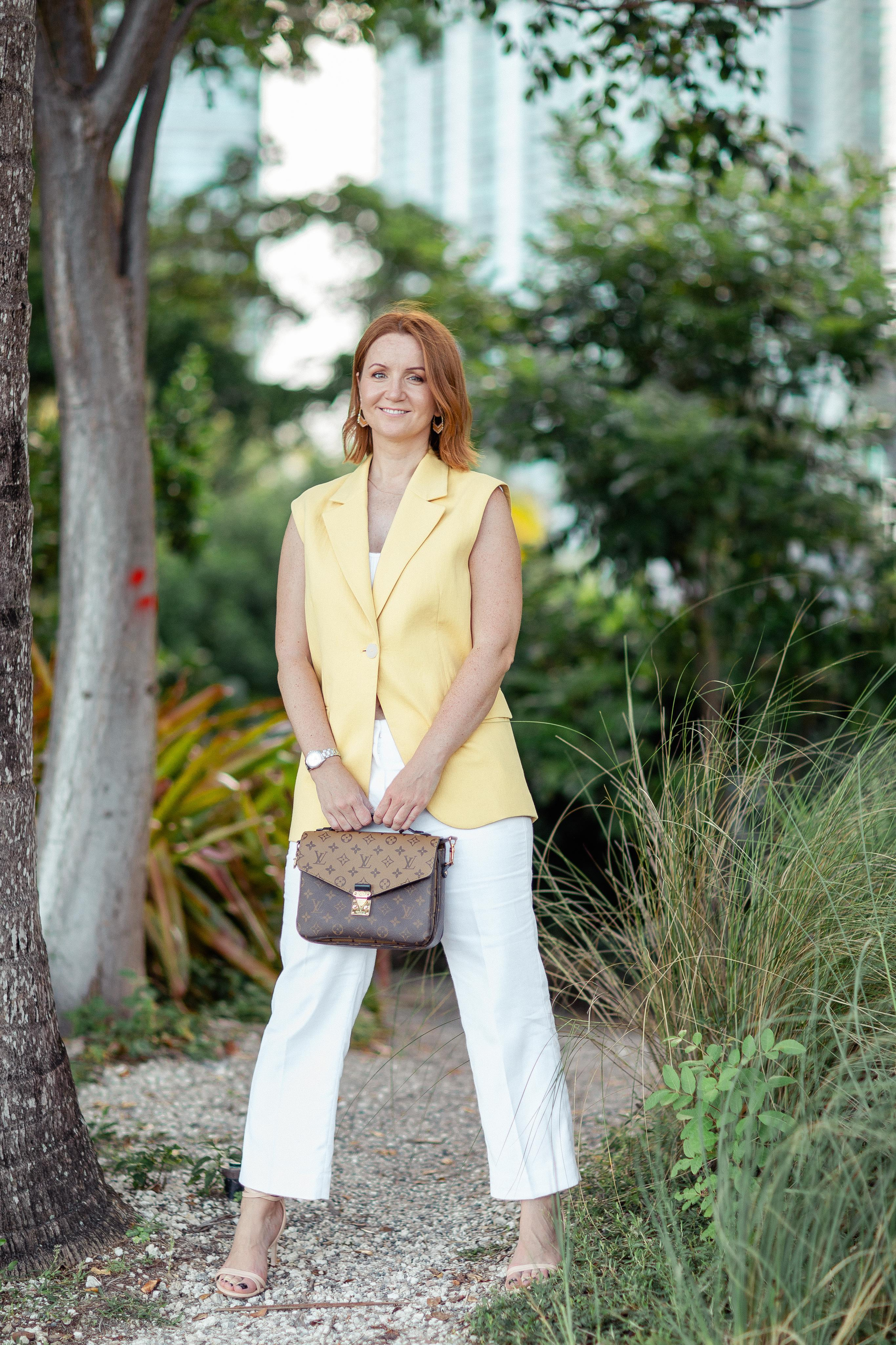 Marina Ecommerce Marketing. Family and Event photographer in Homestead and Miami areas of Florida