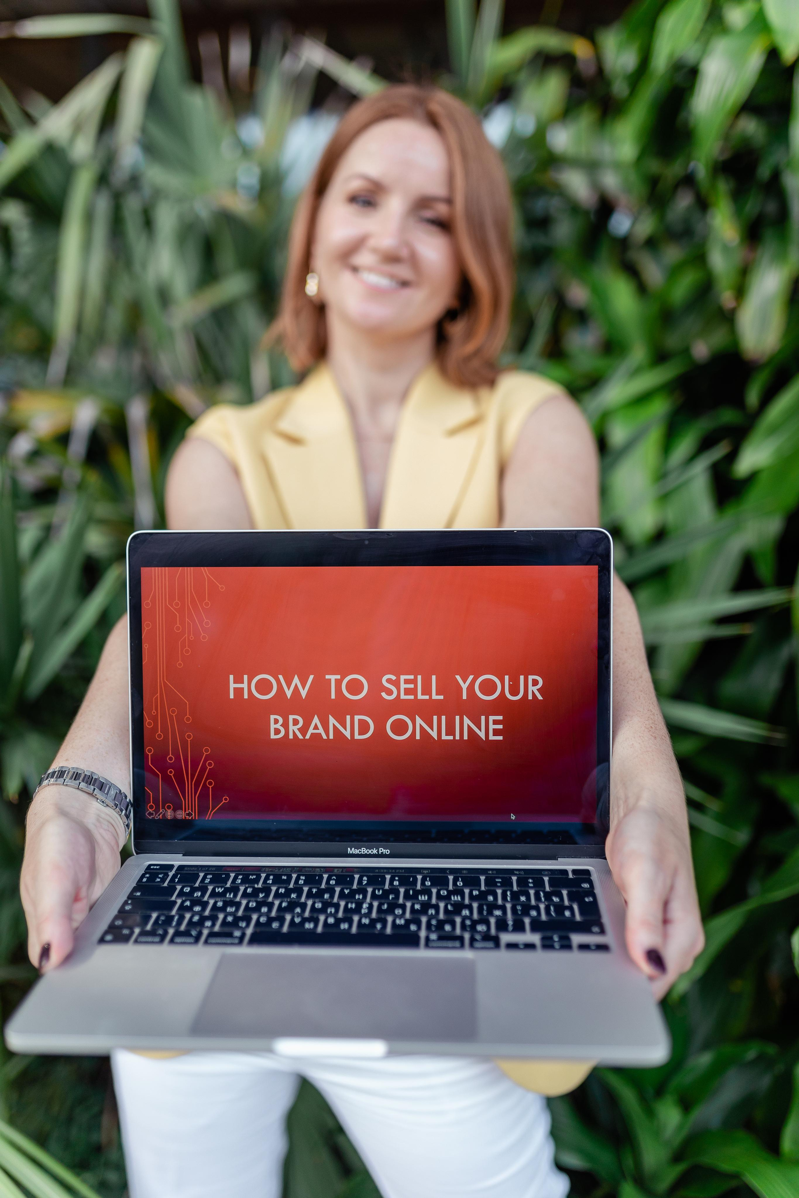 Marina Ecommerce Marketing. Family and Event photographer in Homestead and Miami areas of Florida