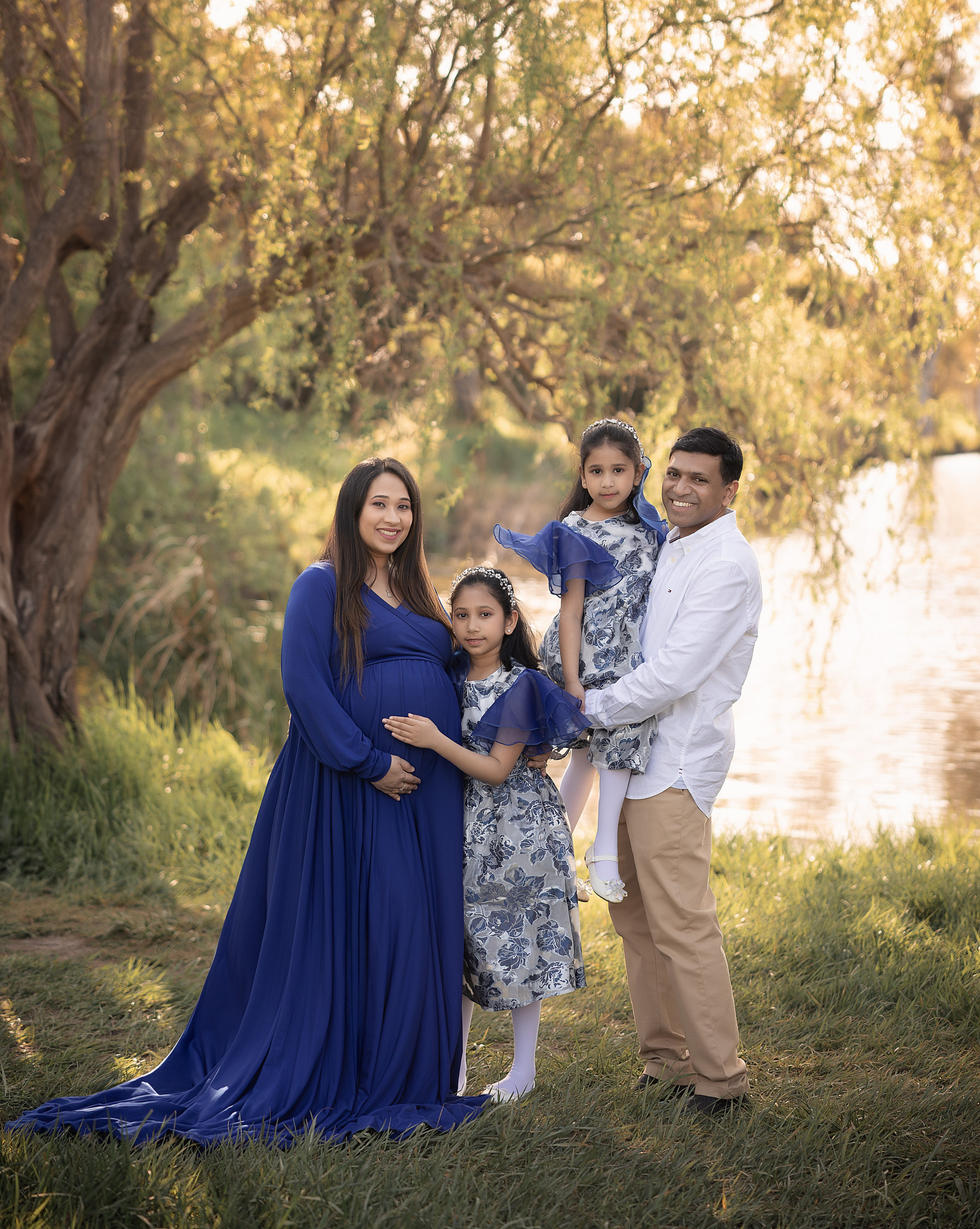 FAMILY & MATERNITY PHOTOGRAPHY. Couples & Families photographer in Bay Area, San Jose, California