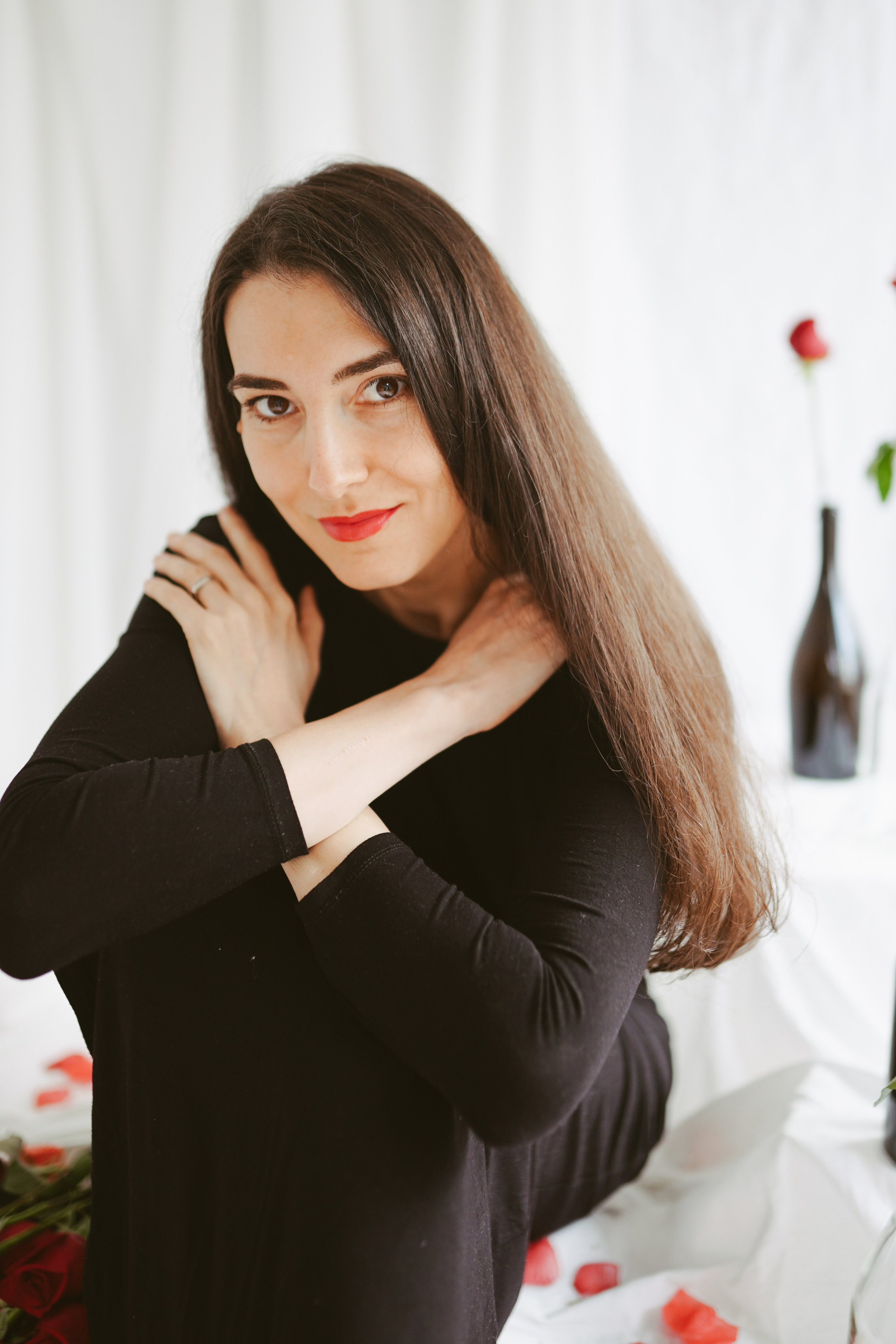 Fotografie de Portret Brașov | Artist Mădălina Beda. Madalina Beda- Artist vizual, fotograf, doula la nastere, consultant babywearing Brasov si in toata tara