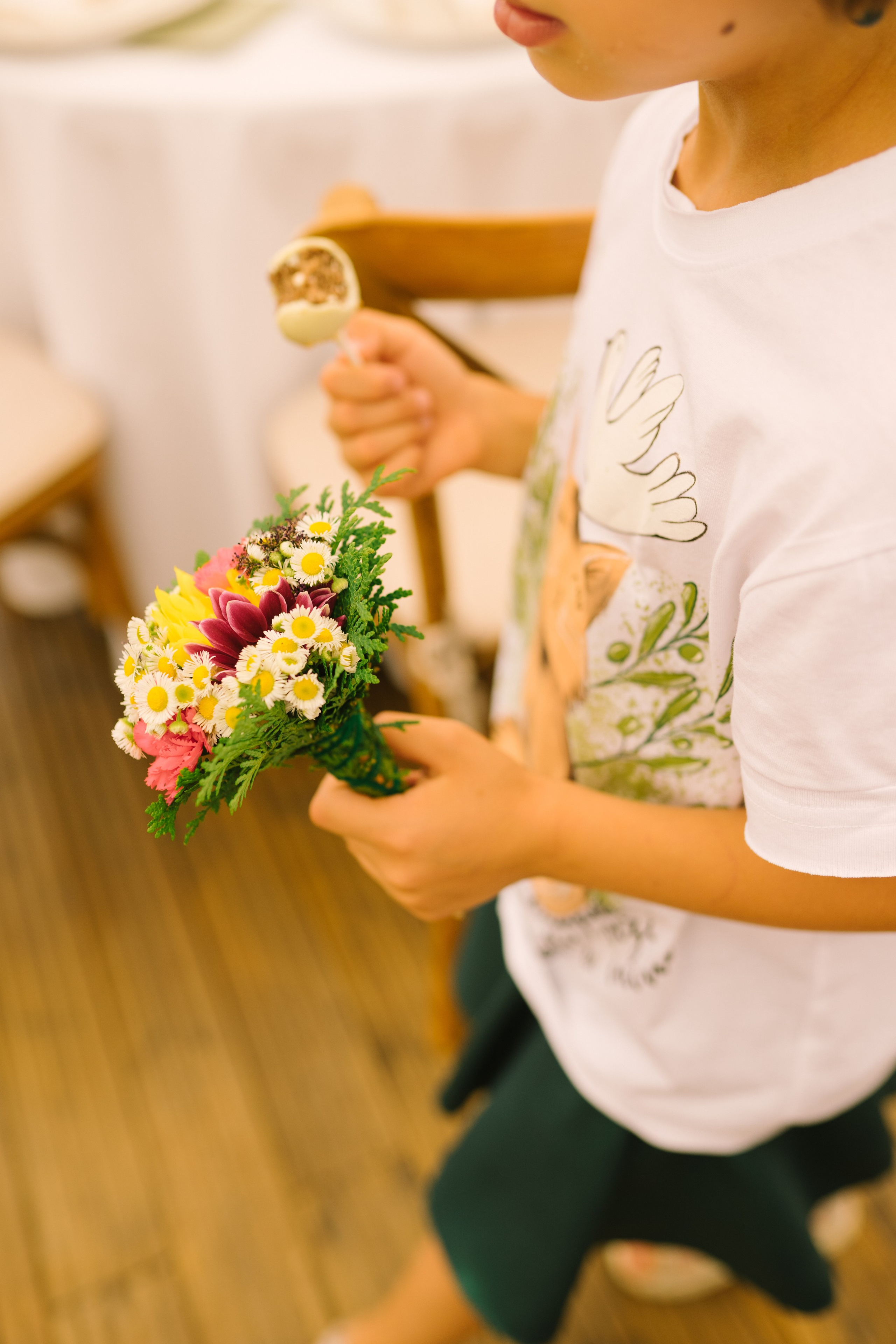 Fotografie de Eveniment Brașov: Povești Vizuale | Mădălina Beda. Madalina Beda- Artist vizual, fotograf, doula la nastere, consultant babywearing Brasov si in toata tara