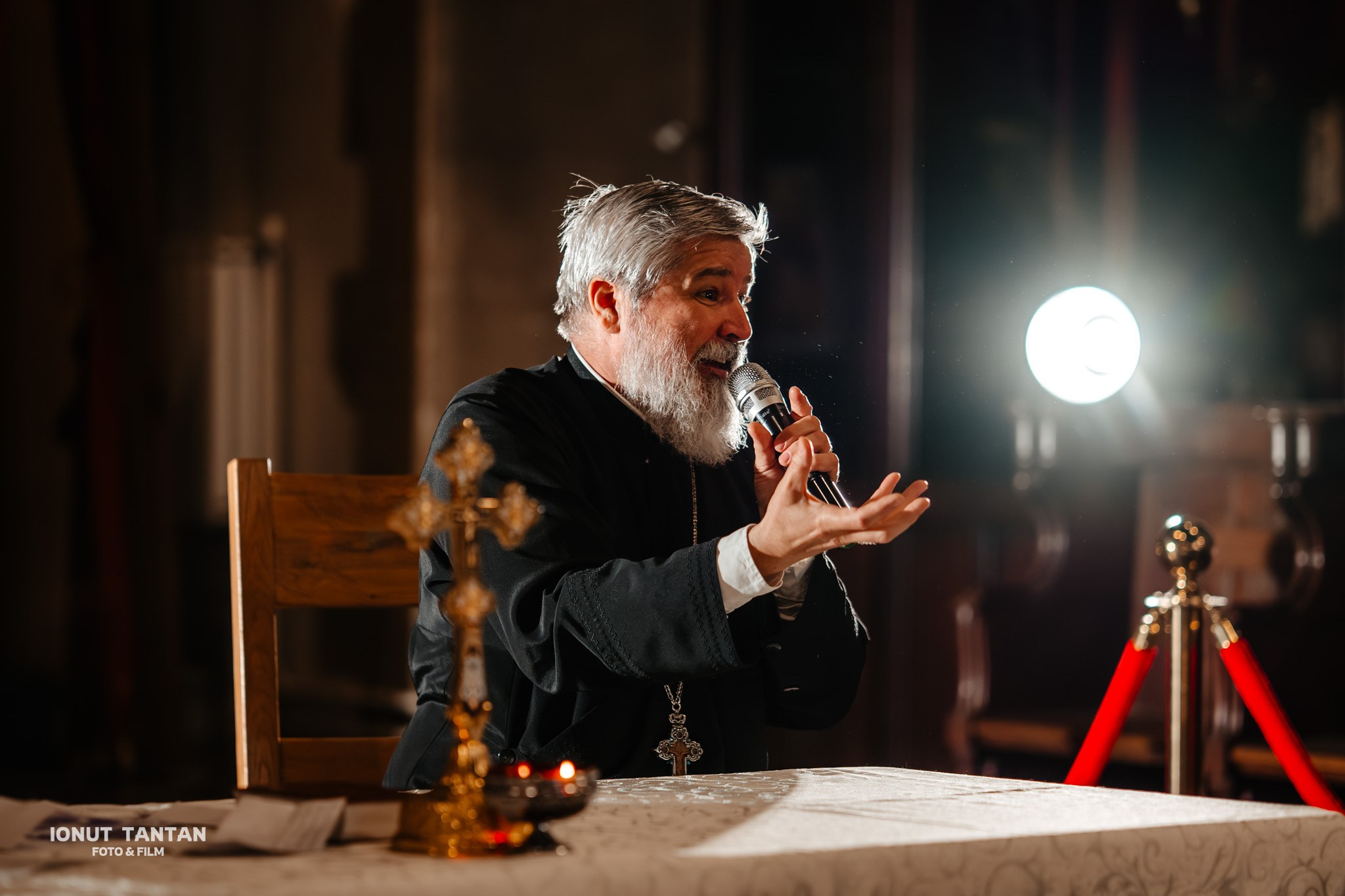 Relațiile dintre noi, ÎNCOTRO?. TANTAN IONUT FOTO & FILM