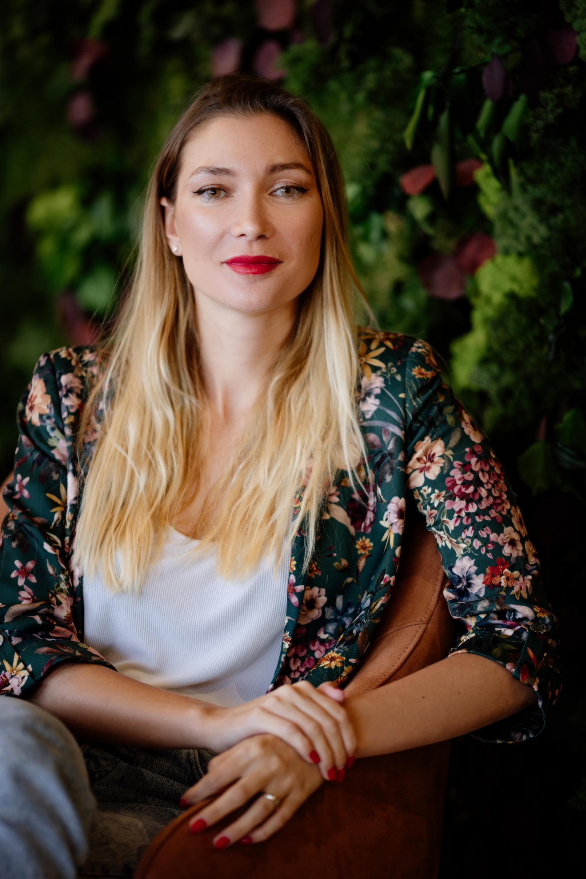 PAYABL. Family and business portrait’s photographer in Cyprus