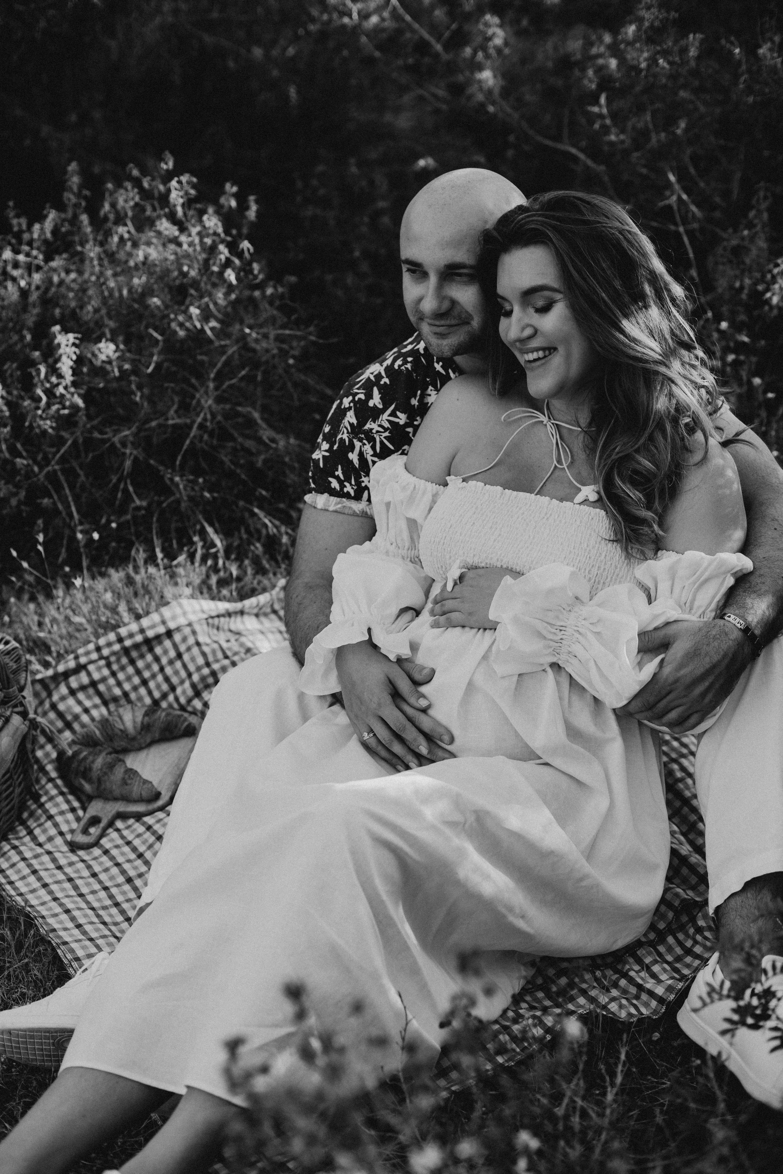 Alina & Vladimir + 🐈‍⬛. Family and business portrait’s photographer in Cyprus