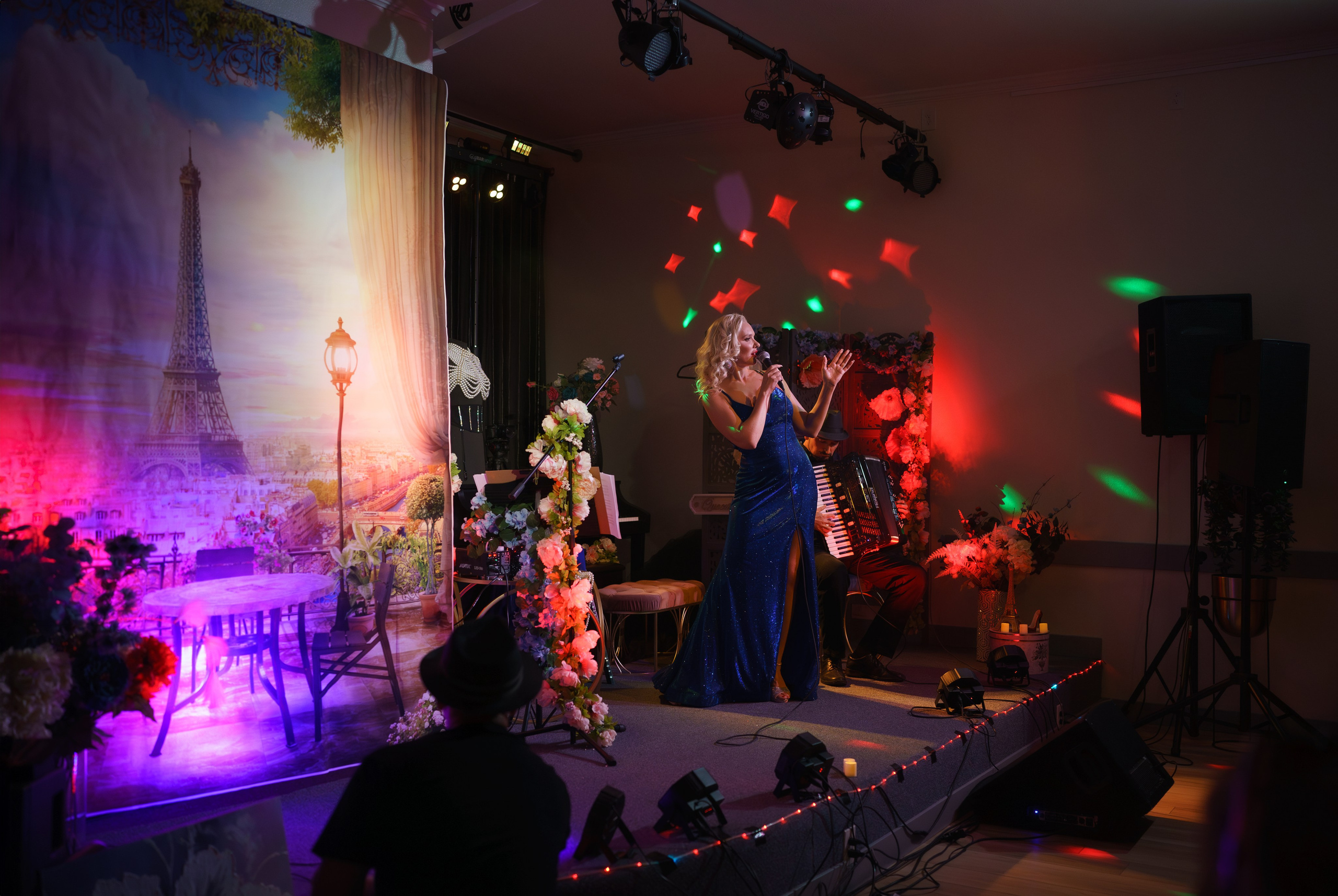 Show Mon Paris by Yelena Neva. Tatiana Smirnova — Photographer