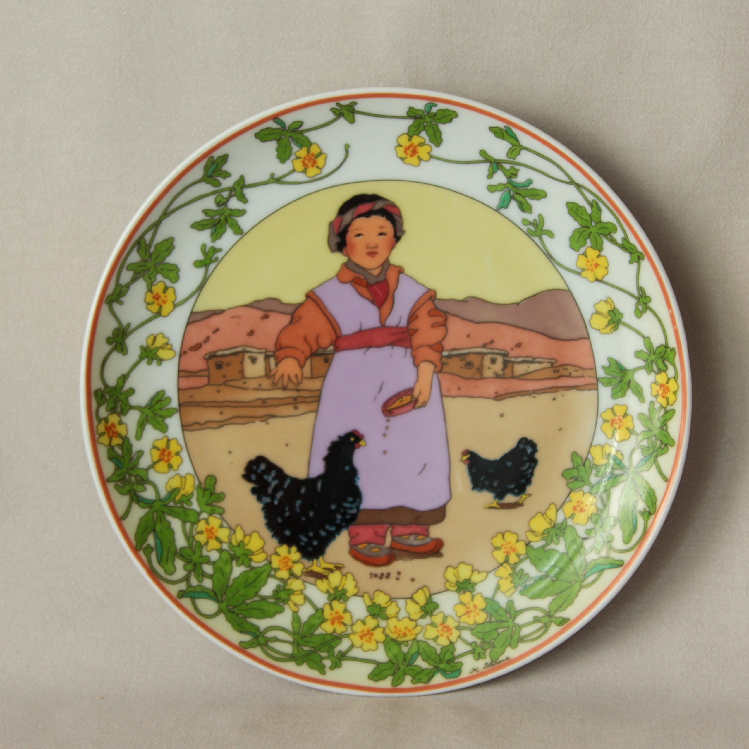 Unicef. Современнные и актикварные украшения в Барселоне, Москве и Санкт-Петербурге