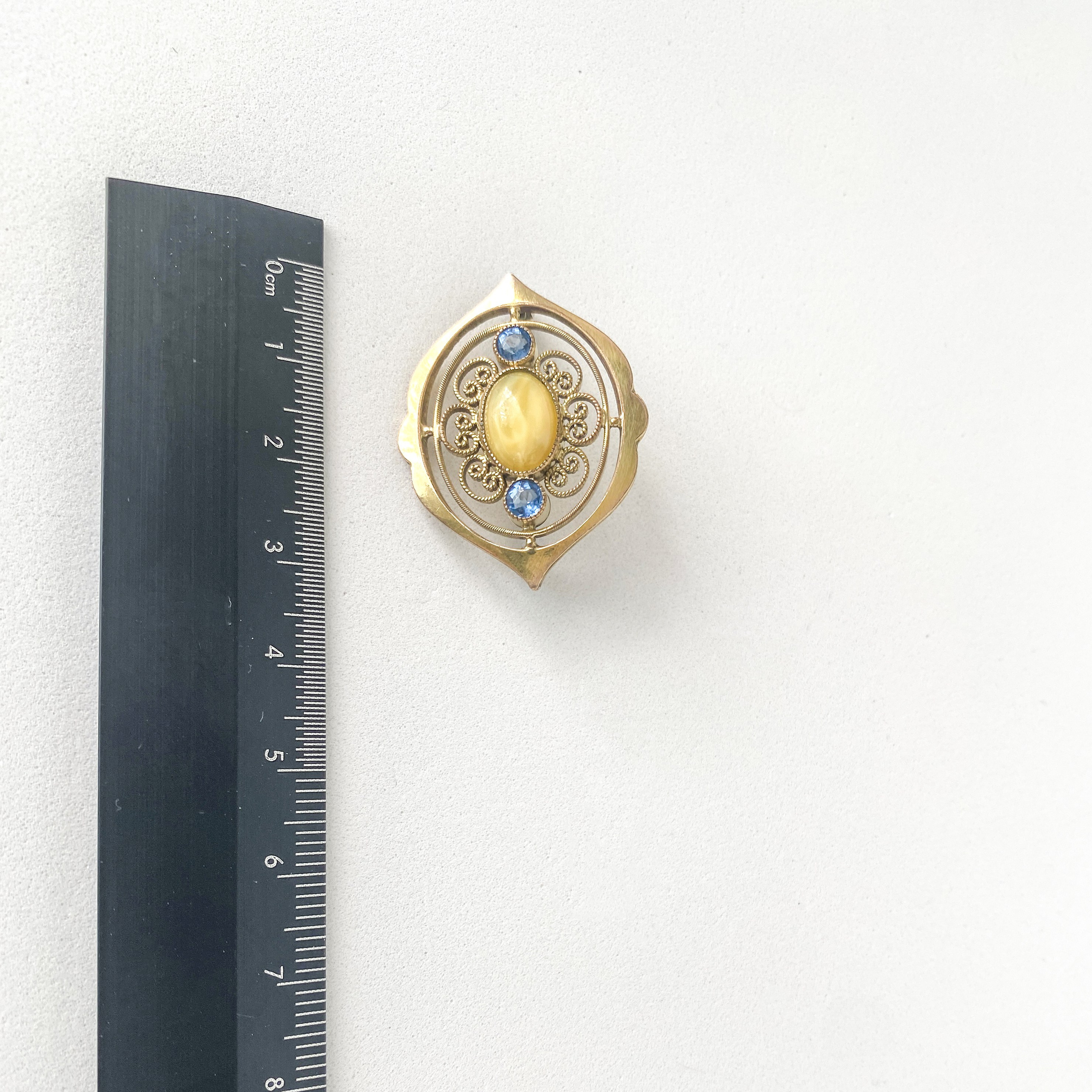 Goldeneye. Современнные и актикварные украшения в Барселоне, Москве и Санкт-Петербурге