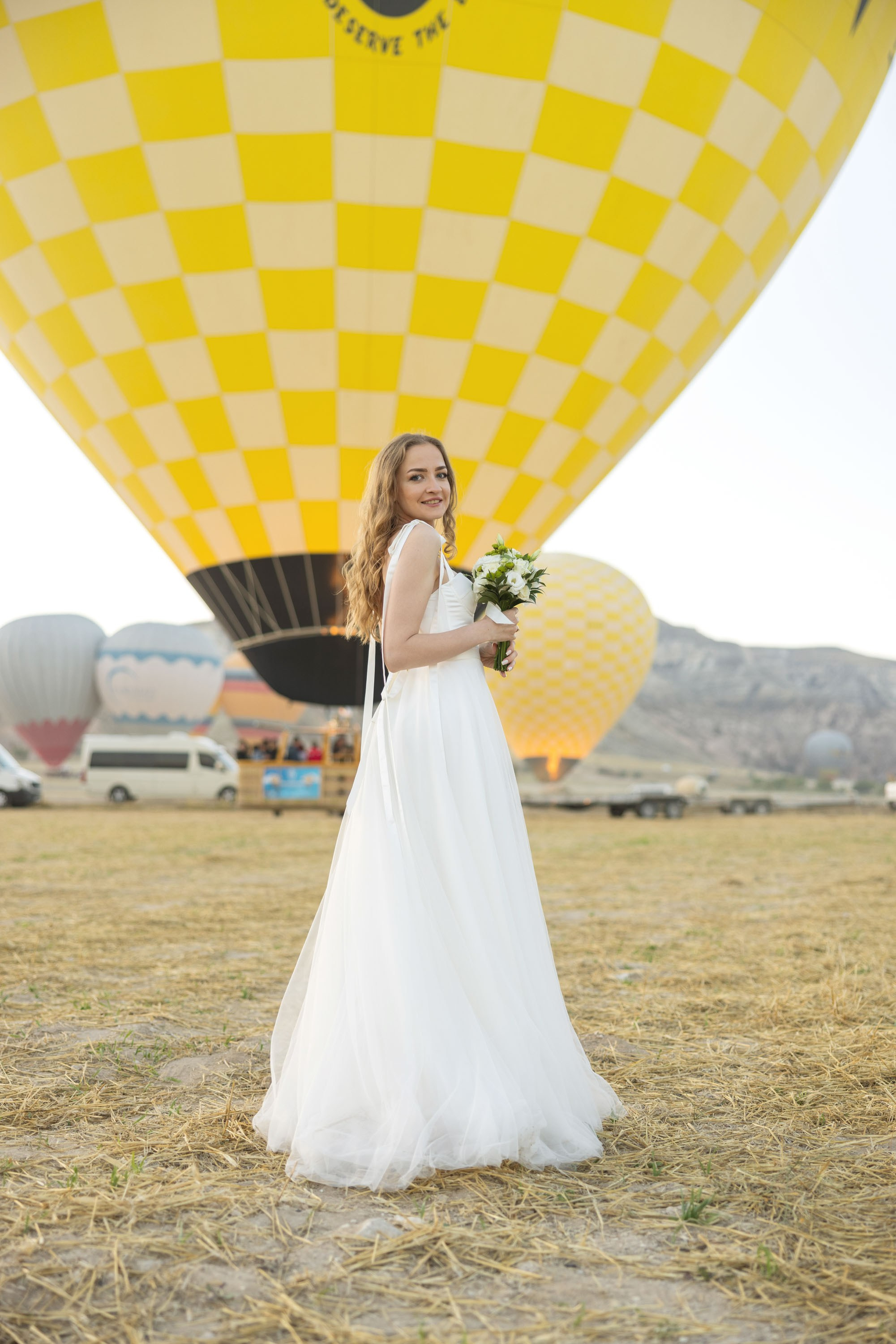 Wedding photo shoot in cappadocia. Julia Ganch I Fashion Wedding Photography I Cappadocia Turkey