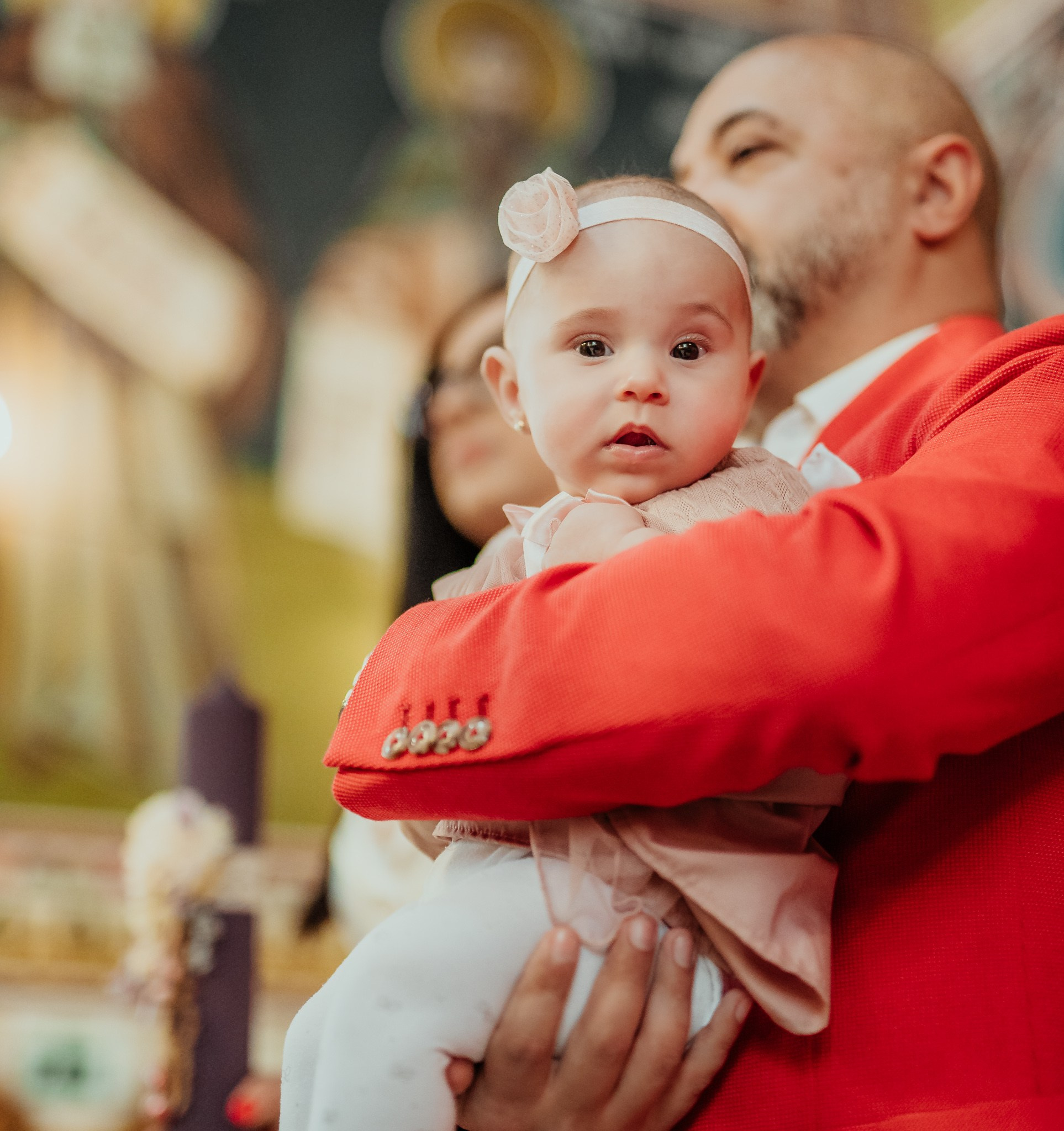 Fotografii de Botez Pline de Emoție pentru Sasha și Familie
