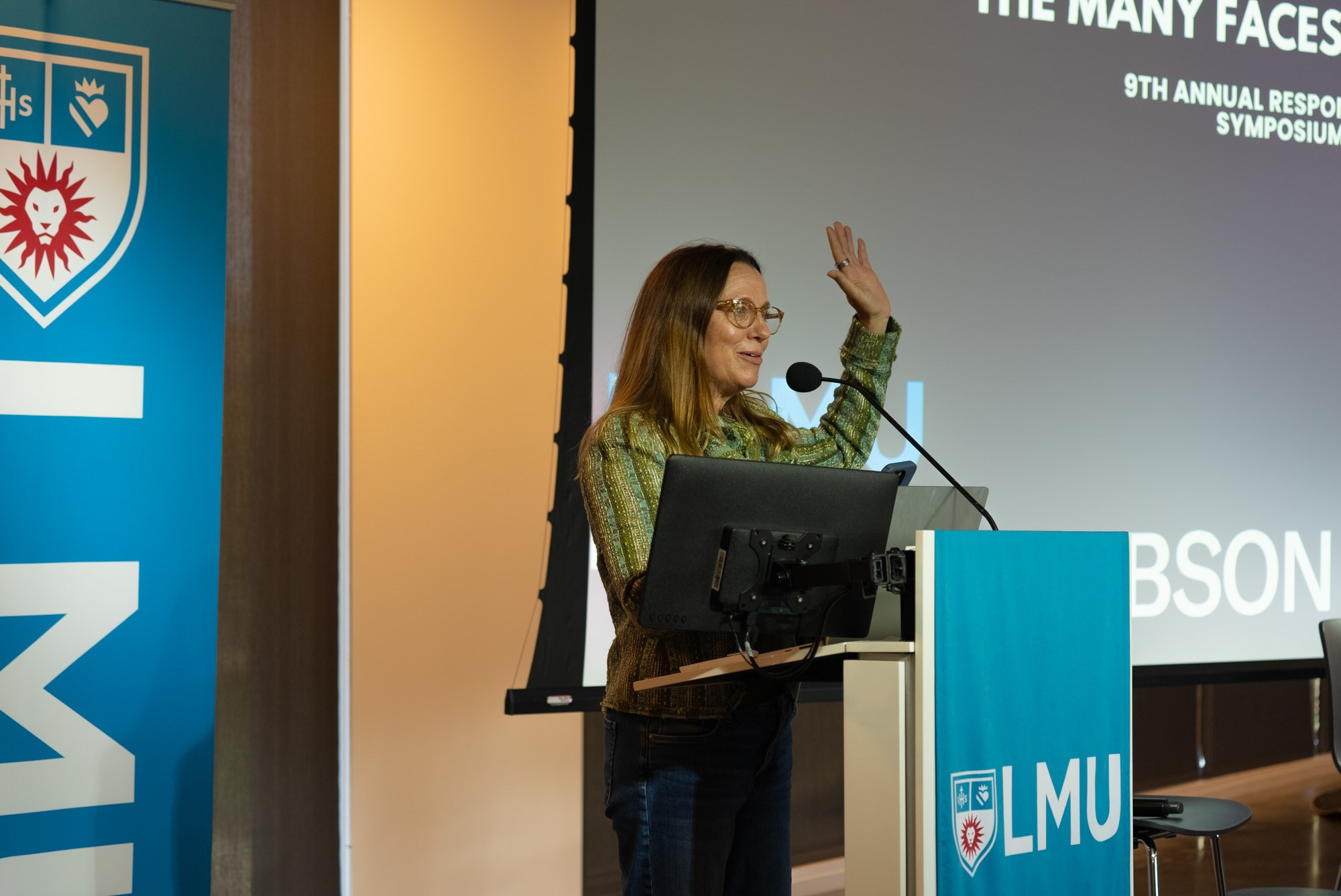 AILA and LMU AI Symposium (photos by Anna & Ksenia). Children’s and family photographer Anna Krasovitskaya